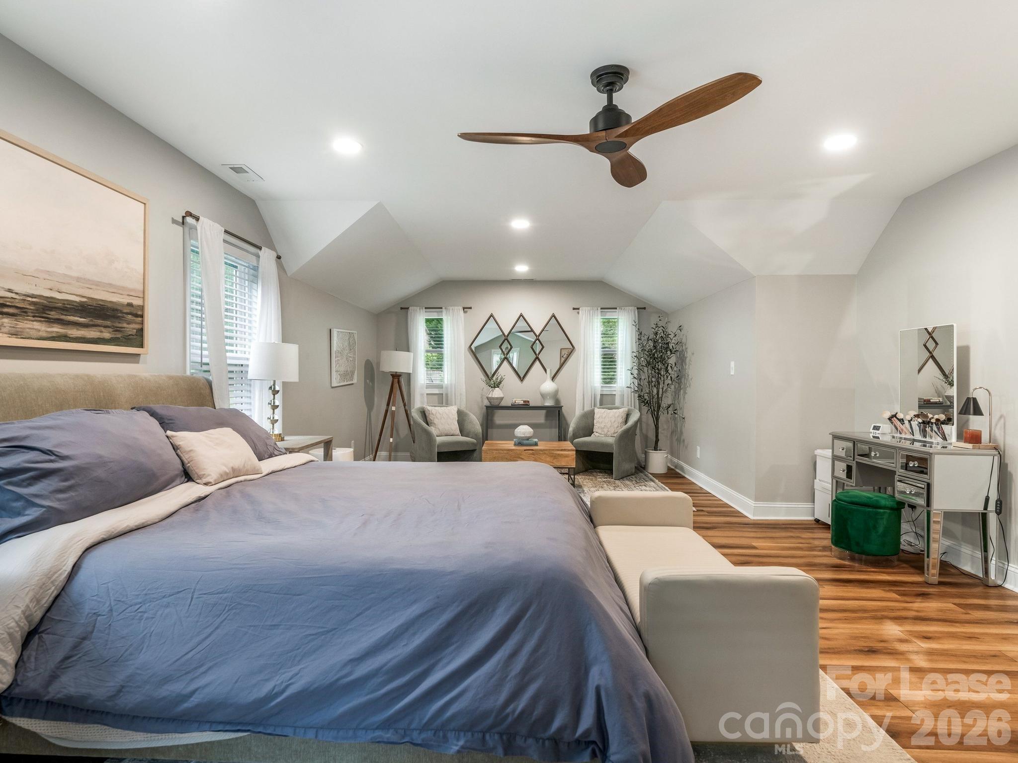 Single Family Residence at 6801 Rollingridge Drive, Charlotte, photo 18 of 32