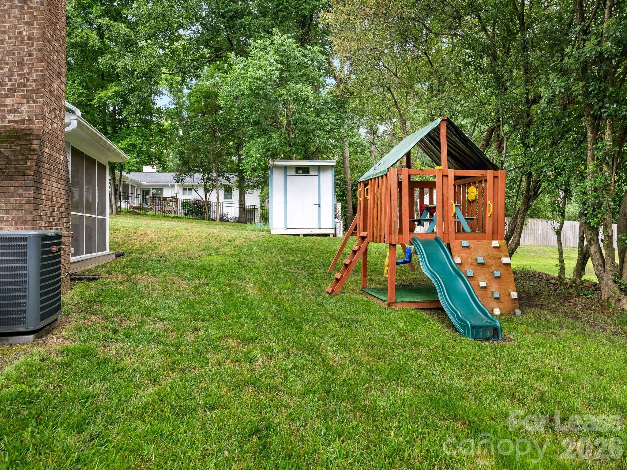 Single Family Residence at 6801 Rollingridge Drive, Charlotte, photo 32 of 32