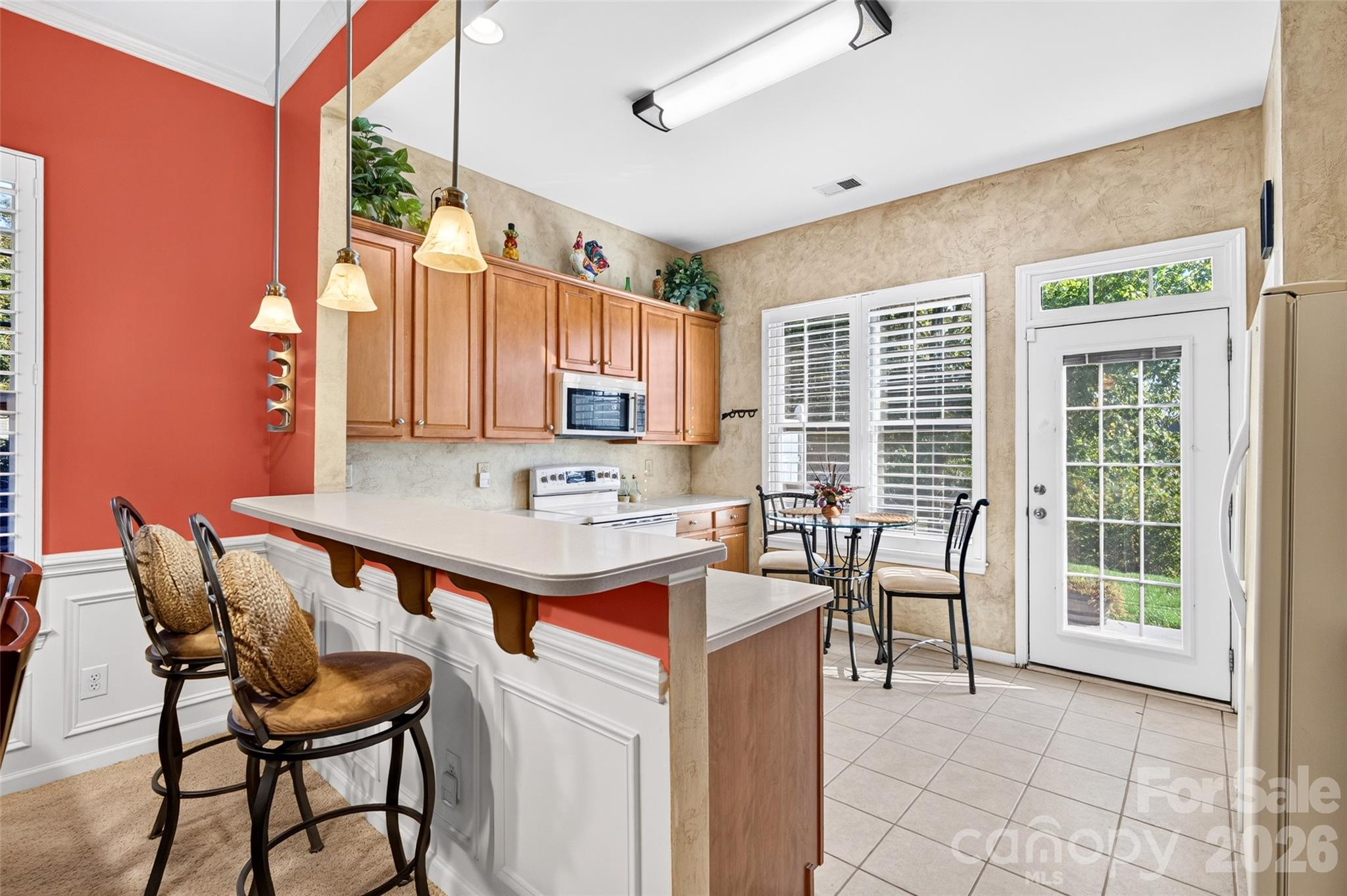 Breakfast bar - 8432 Brookings Drive, Charlotte