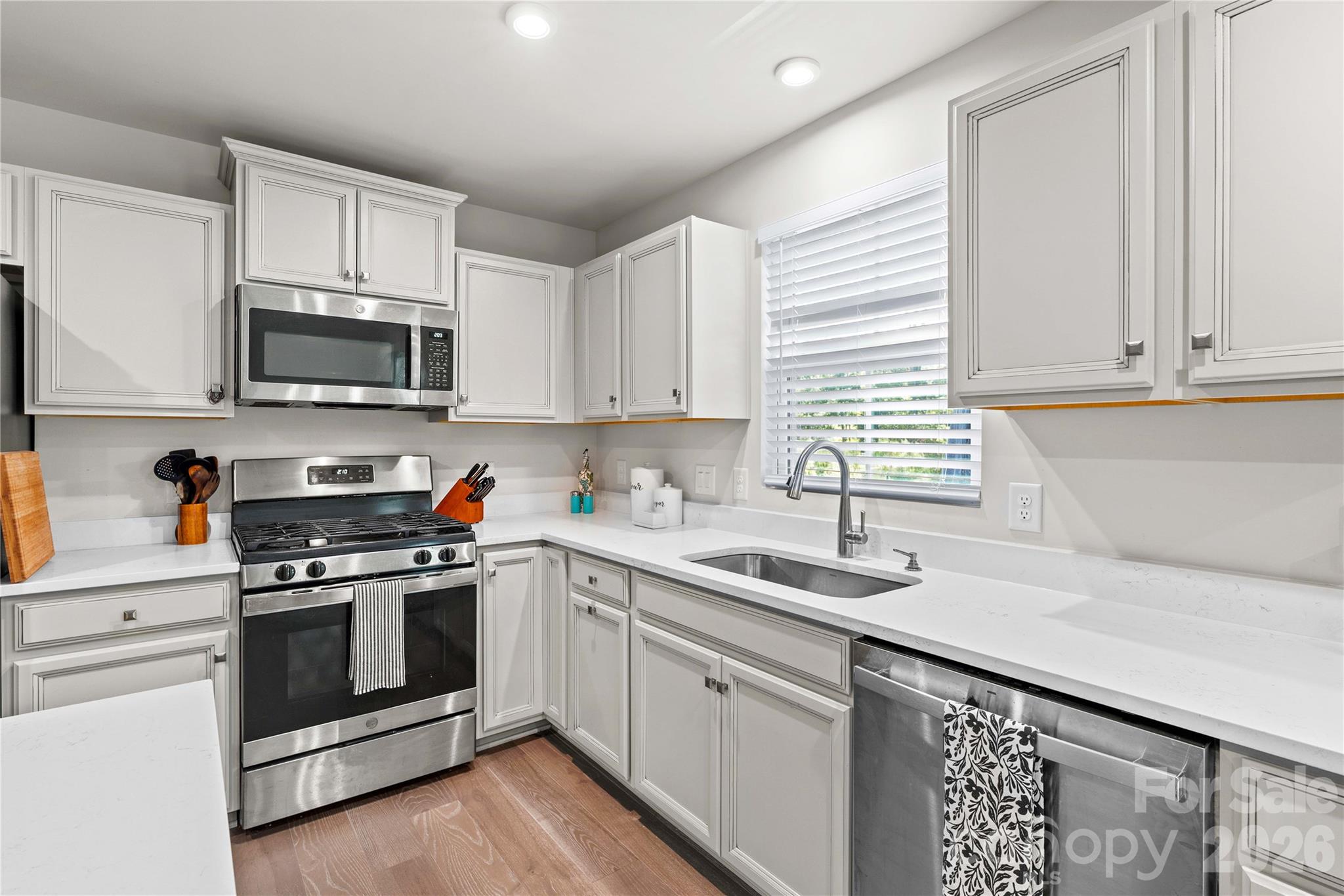 Single Family Residence at 4208 Jones Creek Lane, Charlotte, photo 11 of 41