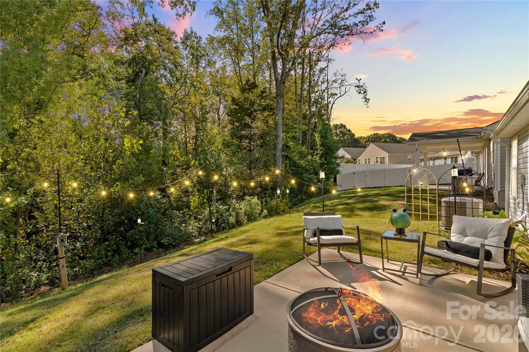 Single Family Residence at 4208 Jones Creek Lane, Charlotte, photo 39 of 41