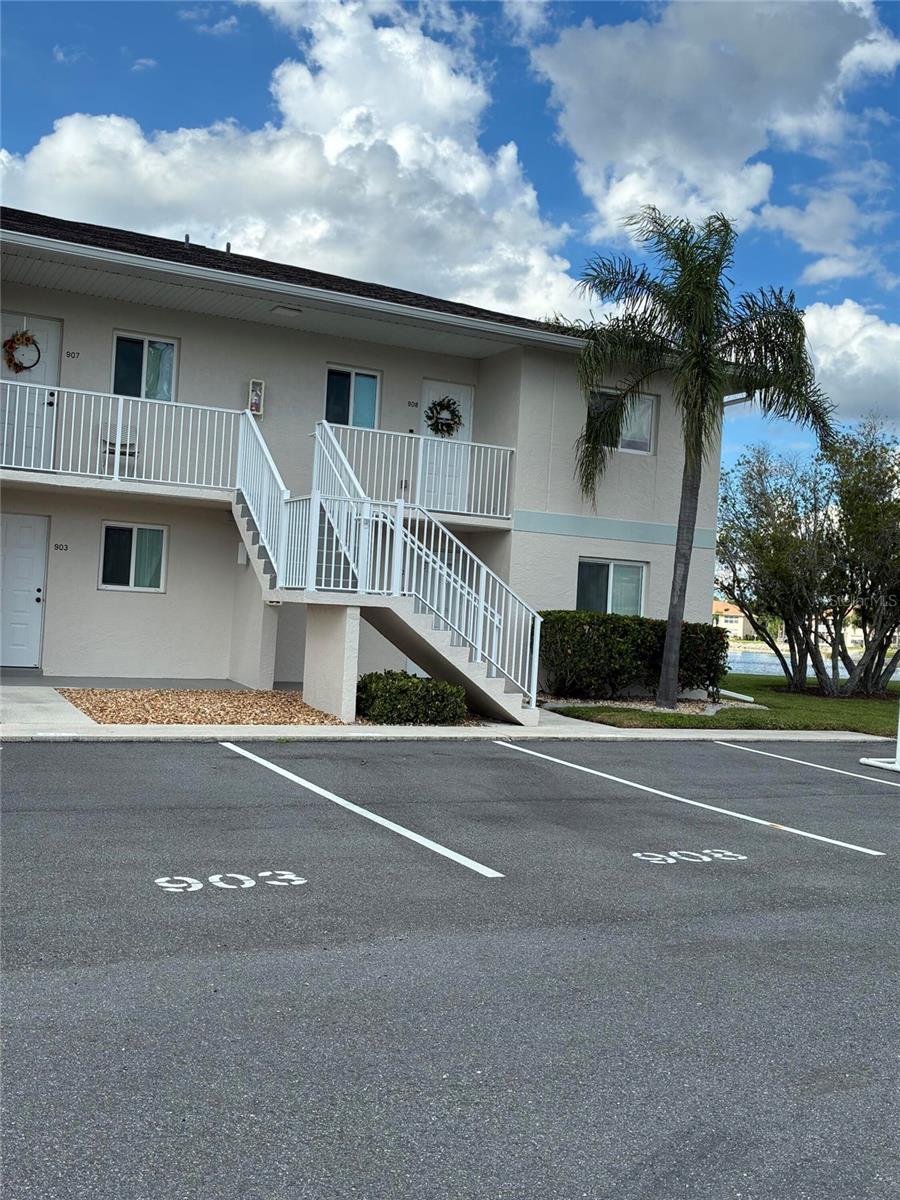 12538 SW KINGSWAY CIR #908
