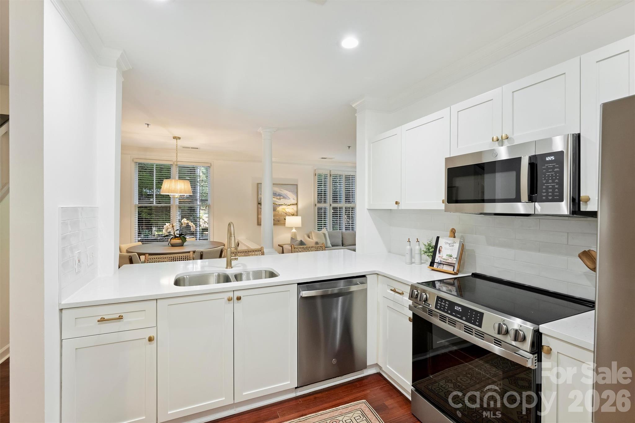 Condominium at 416 Queens Road, Charlotte, photo 5 of 29