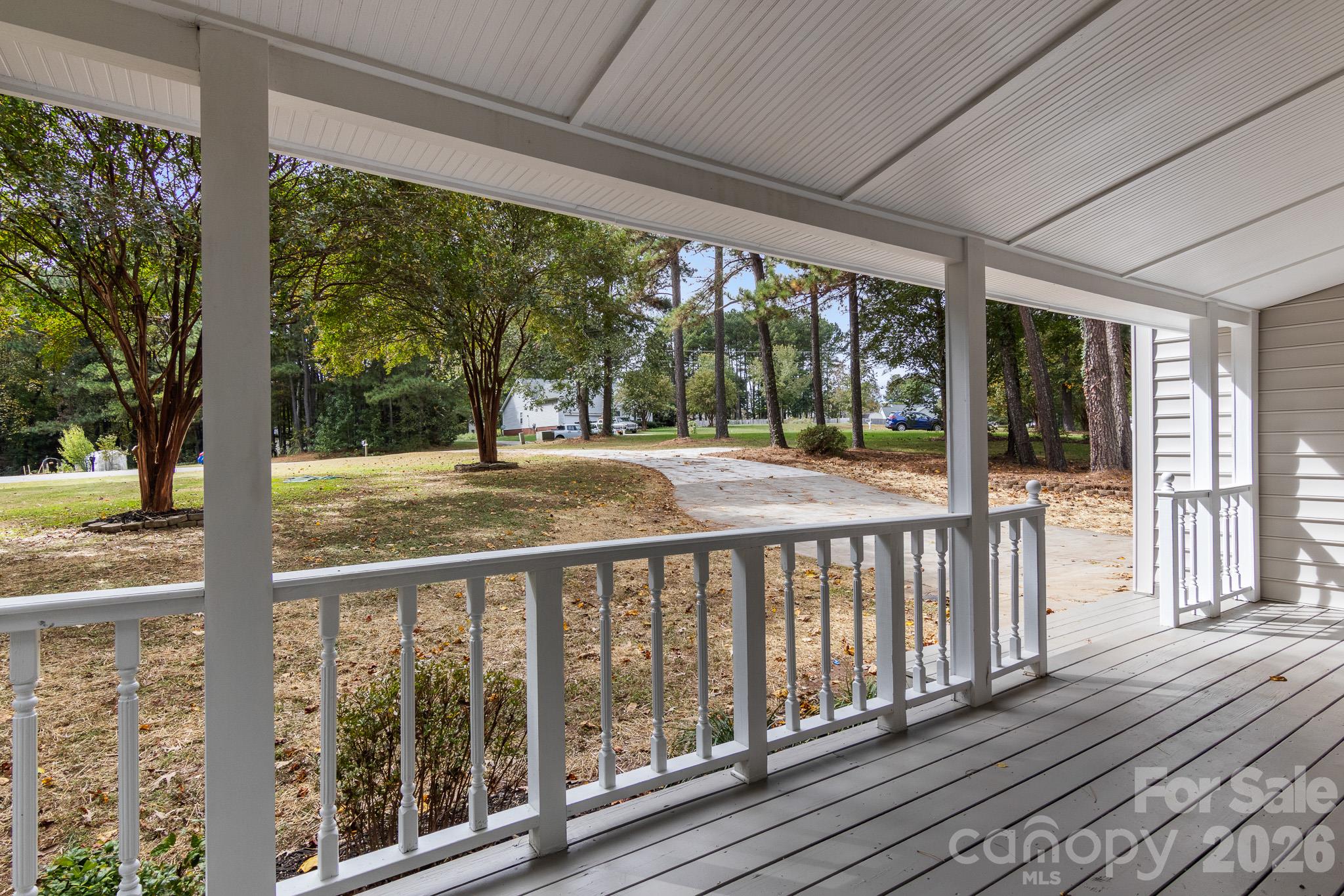 Single Family Residence at 139 Scarlet Tanager Road, Troutman, photo 4 of 48