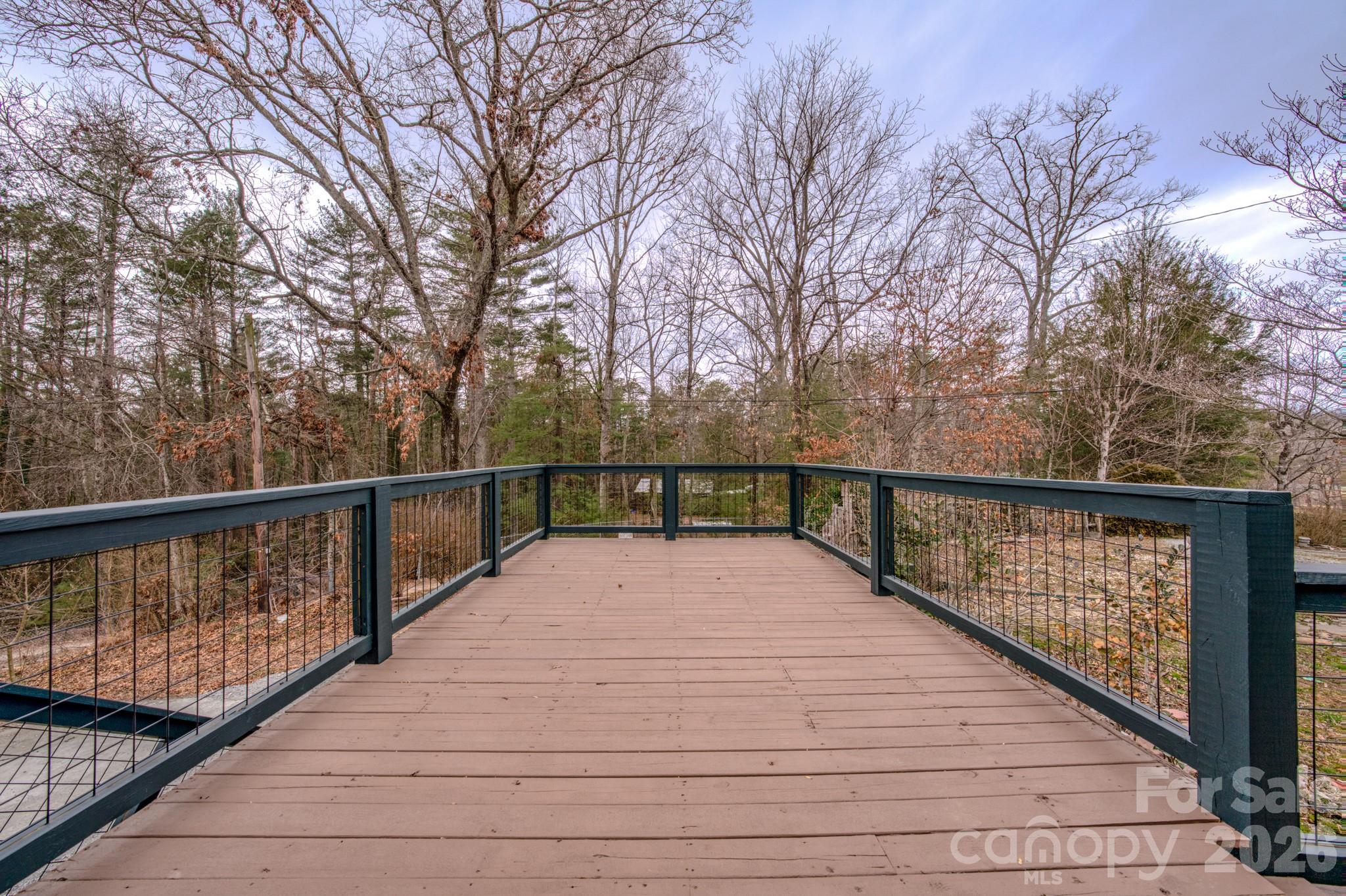 Large deck - 115 Silver Dapple Lane, Hendersonville