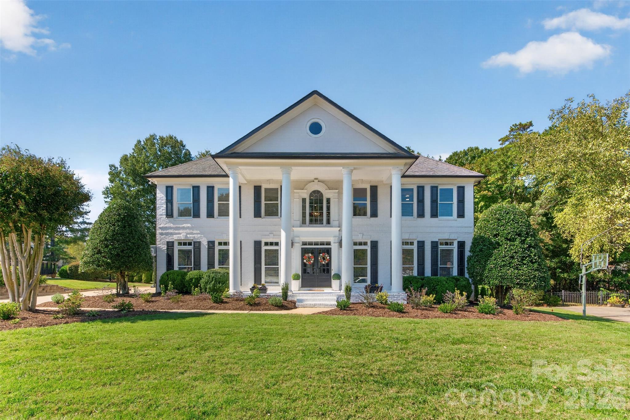 8634 Woodmere Crossing Lane