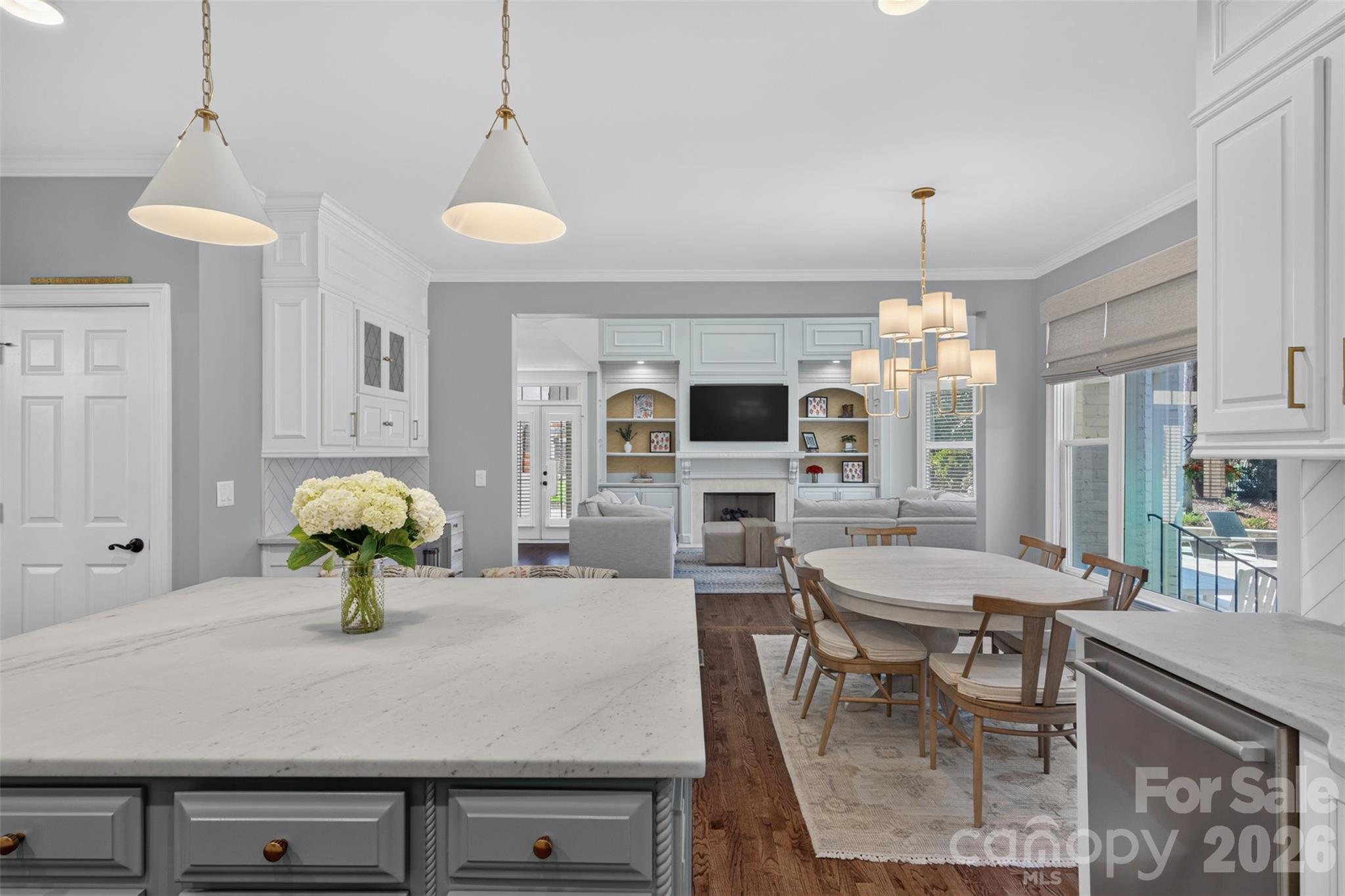 Single Family Residence at 8634 Woodmere Crossing Lane, Charlotte, photo 15 of 48