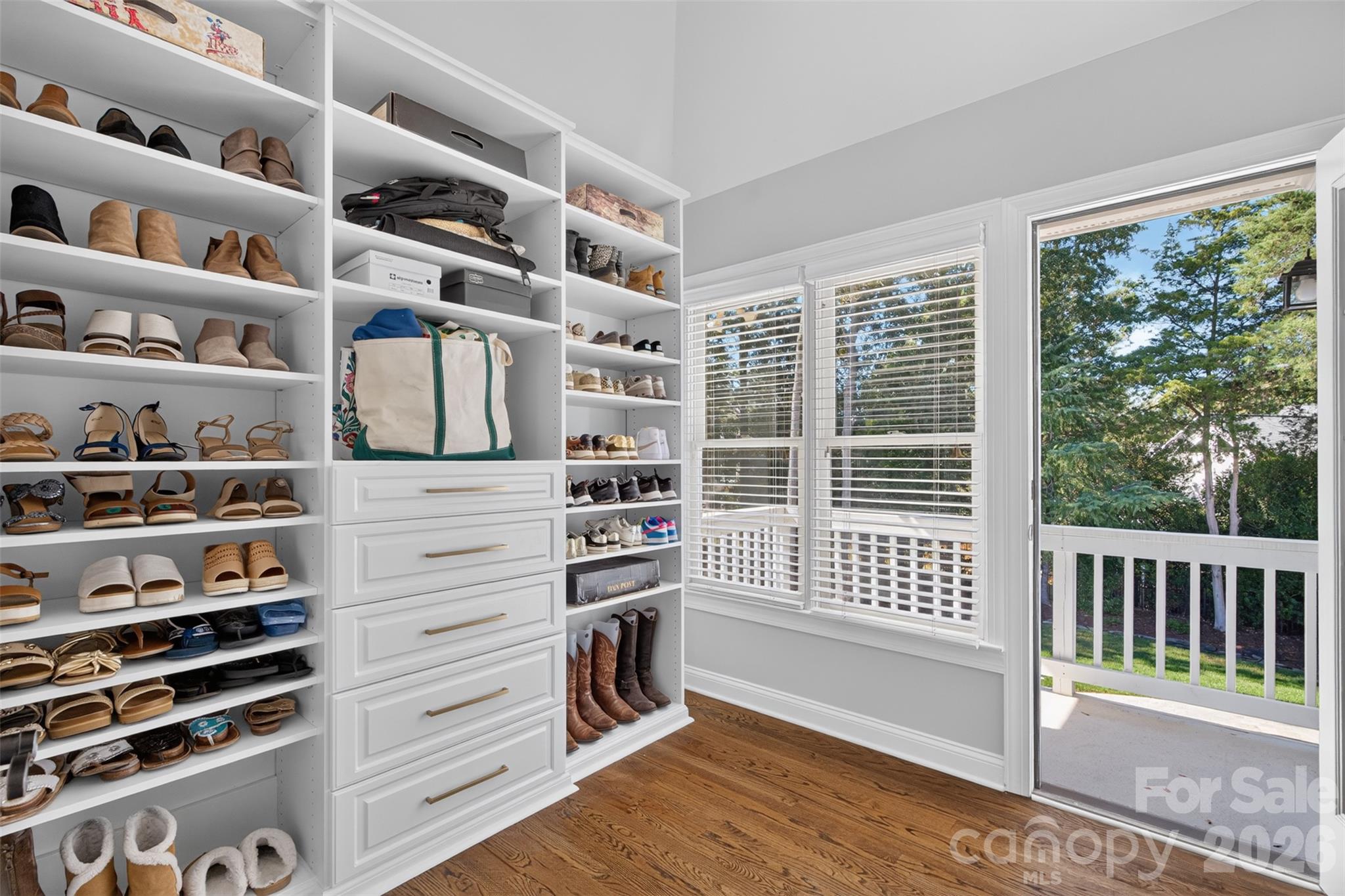 Single Family Residence at 8634 Woodmere Crossing Lane, Charlotte, photo 29 of 48