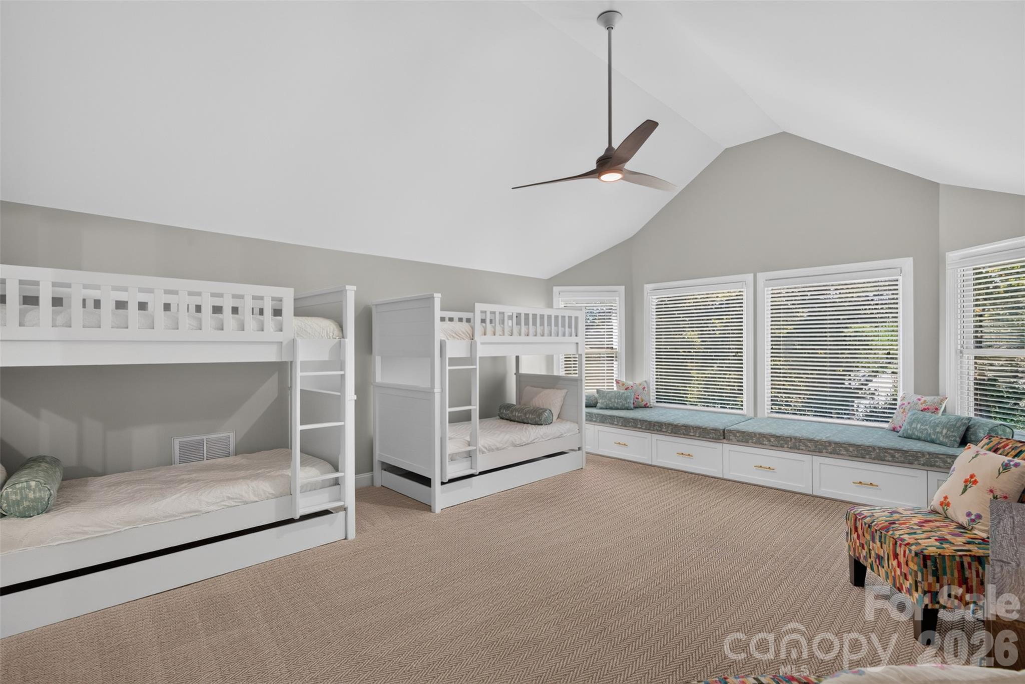 Single Family Residence at 8634 Woodmere Crossing Lane, Charlotte, photo 35 of 48