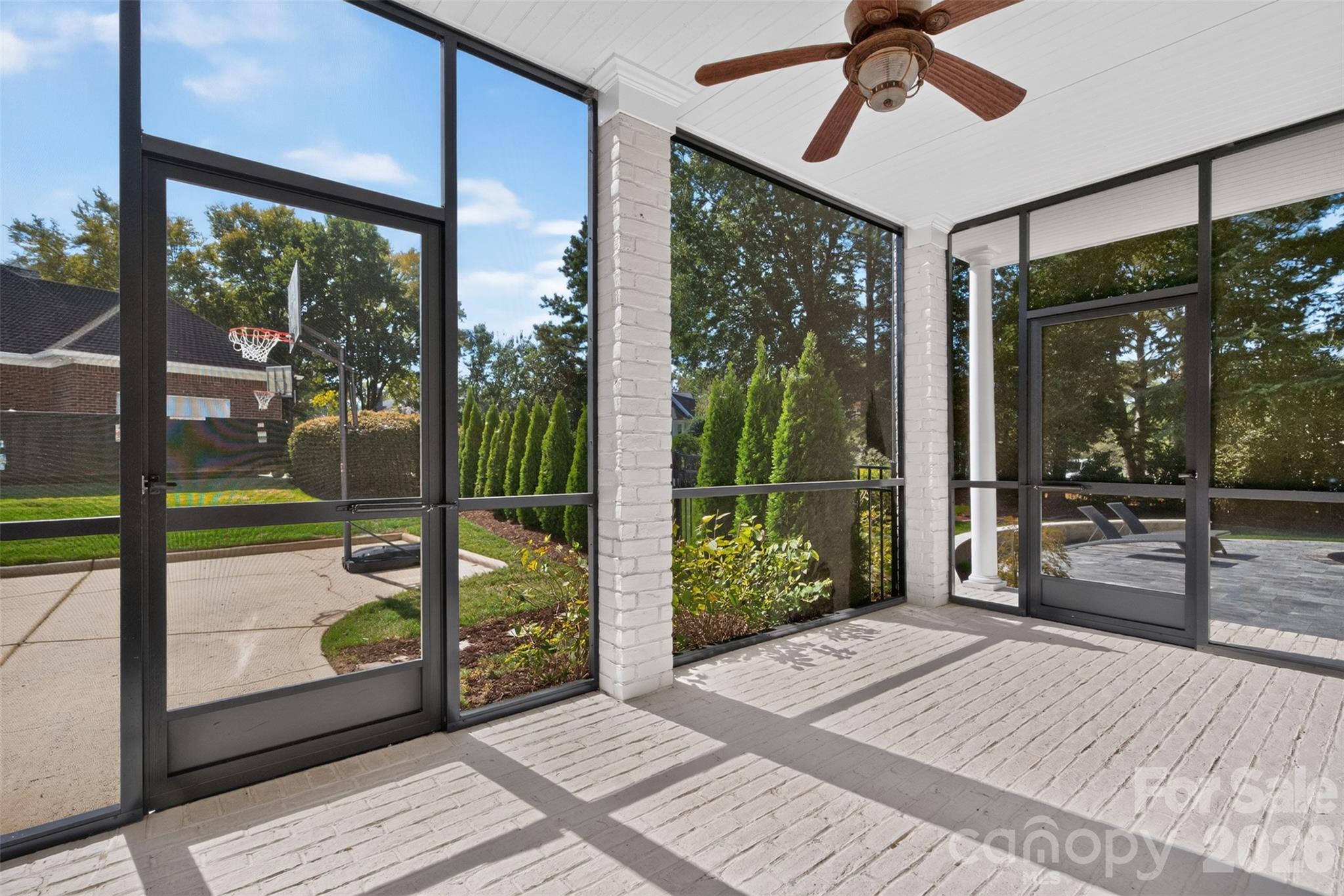 Single Family Residence at 8634 Woodmere Crossing Lane, Charlotte, photo 38 of 48