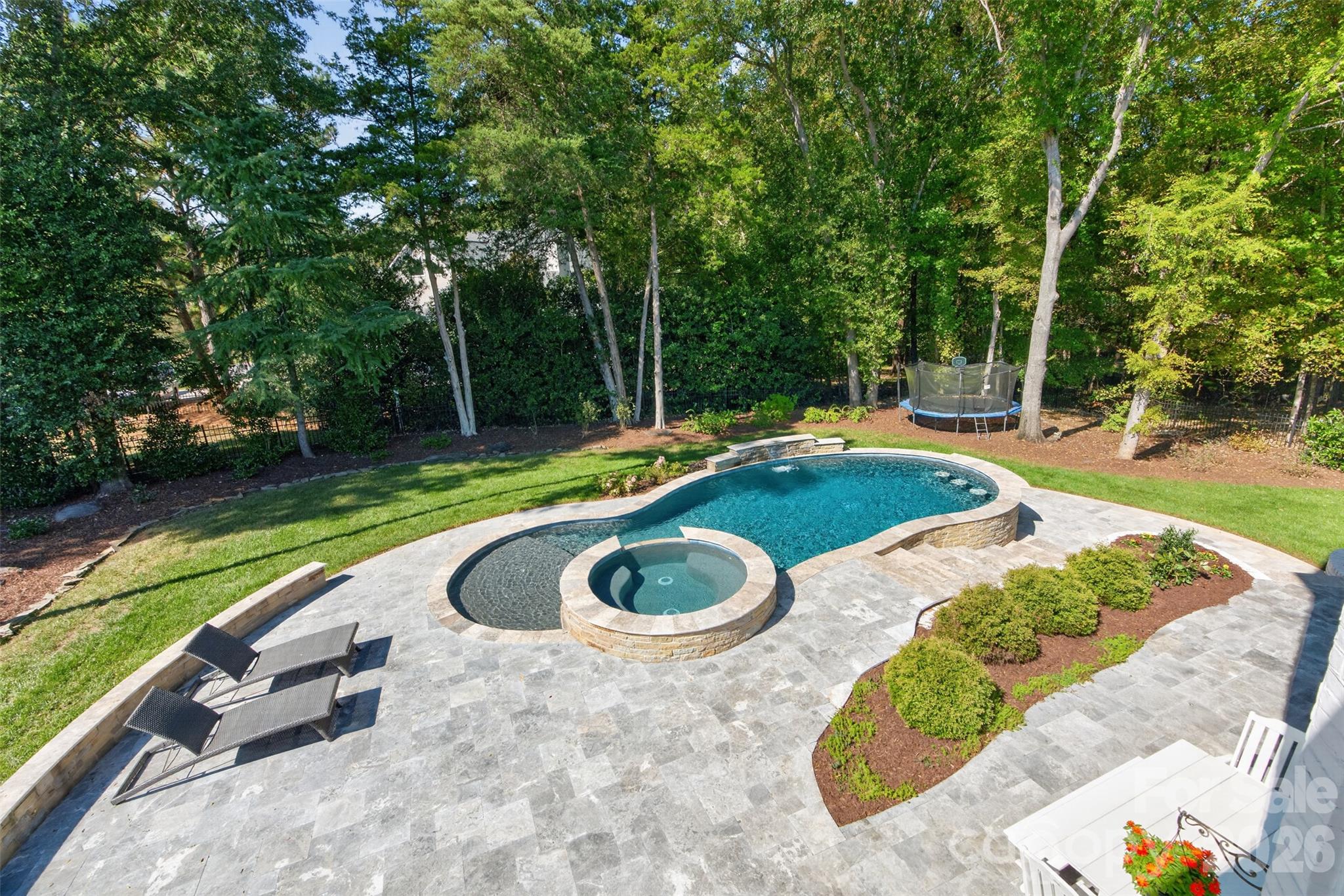Single Family Residence at 8634 Woodmere Crossing Lane, Charlotte, photo 40 of 48