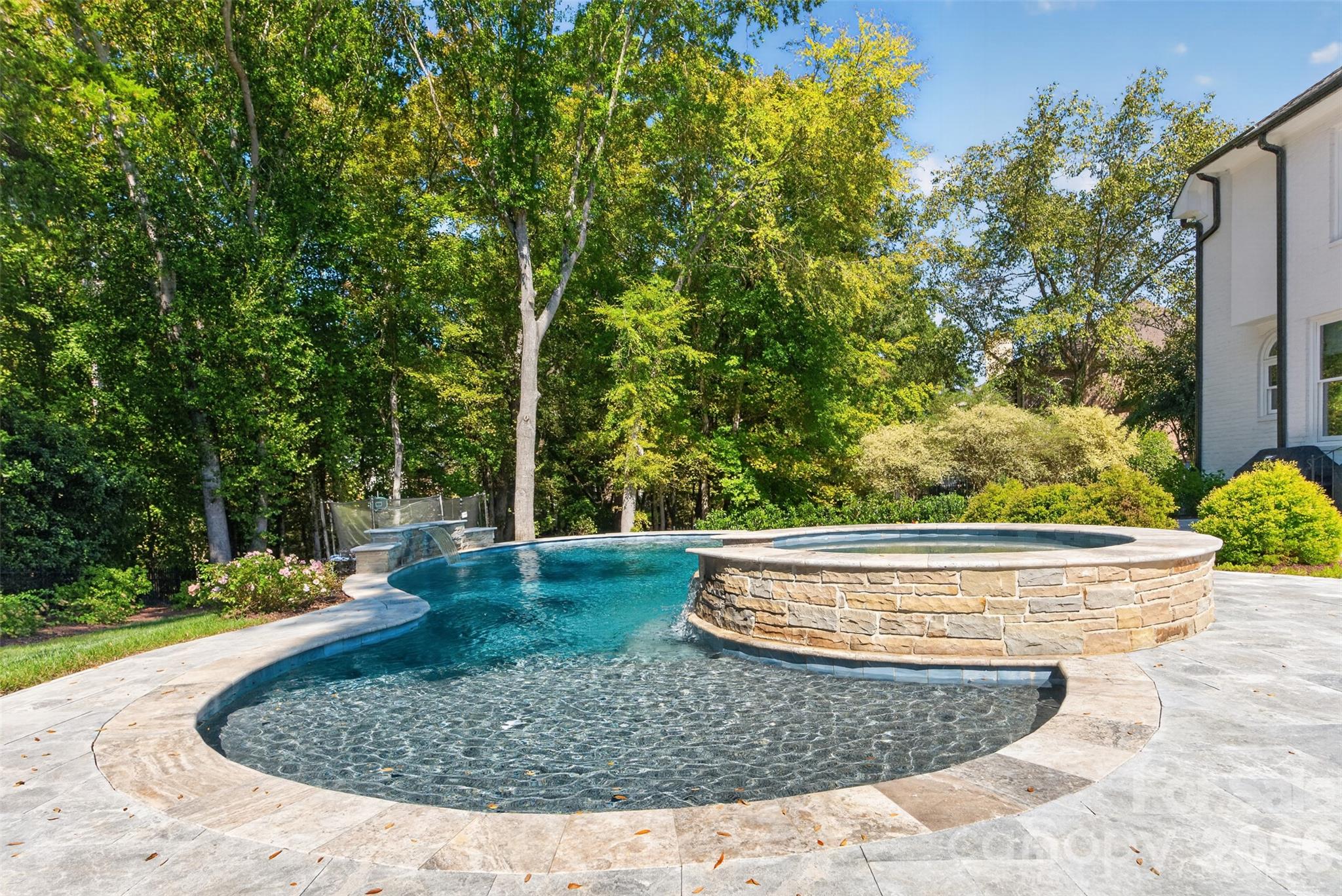 Single Family Residence at 8634 Woodmere Crossing Lane, Charlotte, photo 41 of 48