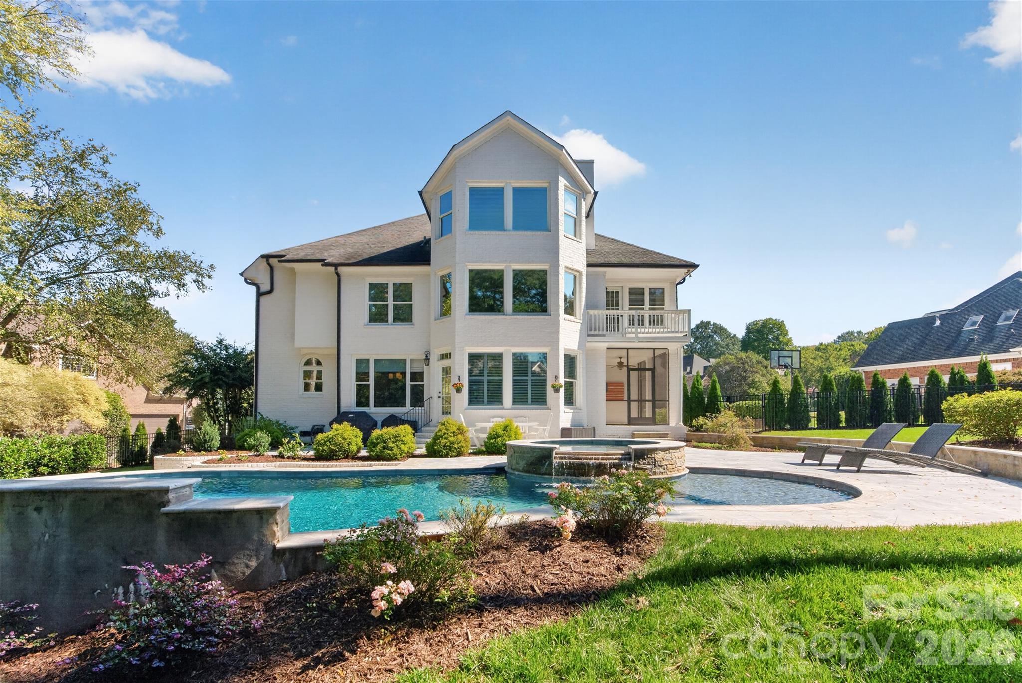 Single Family Residence at 8634 Woodmere Crossing Lane, Charlotte, photo 44 of 48