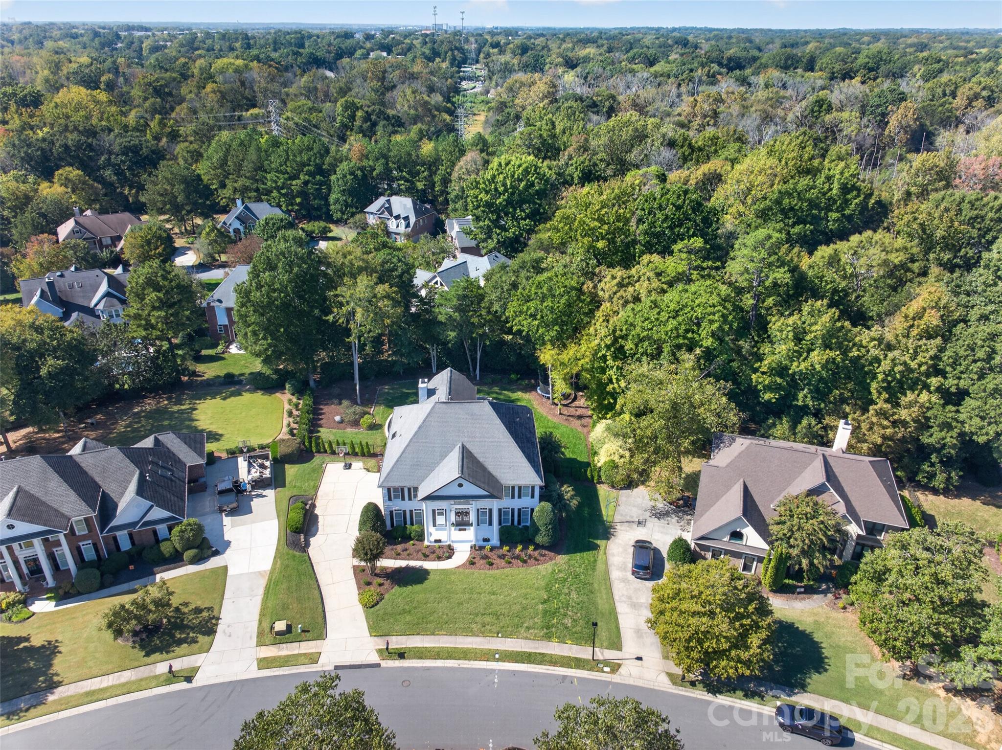 Single Family Residence at 8634 Woodmere Crossing Lane, Charlotte, photo 48 of 48