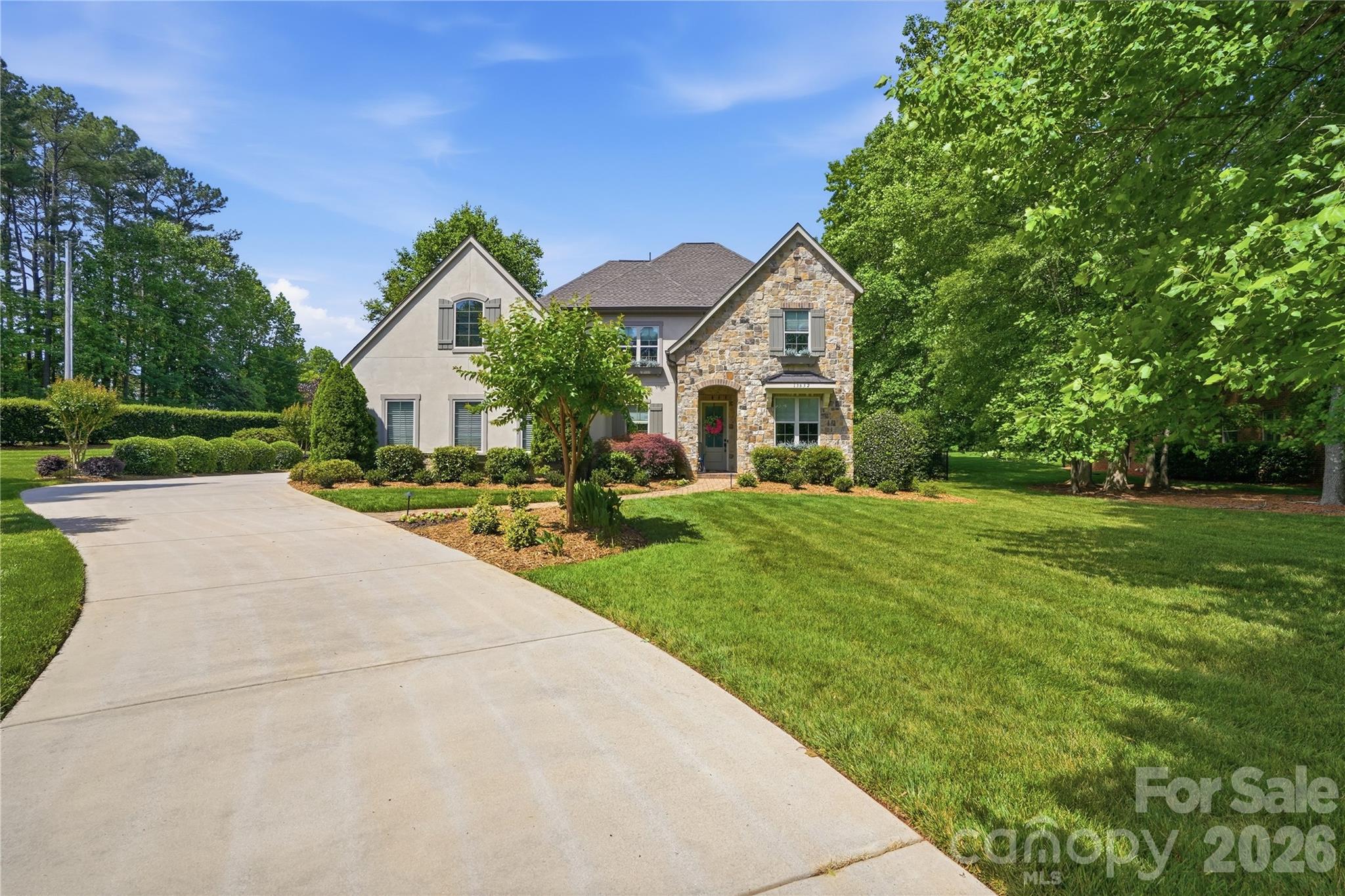 Single Family Residence at 13632 Castleford Drive, Mint Hill, photo 2 of 48