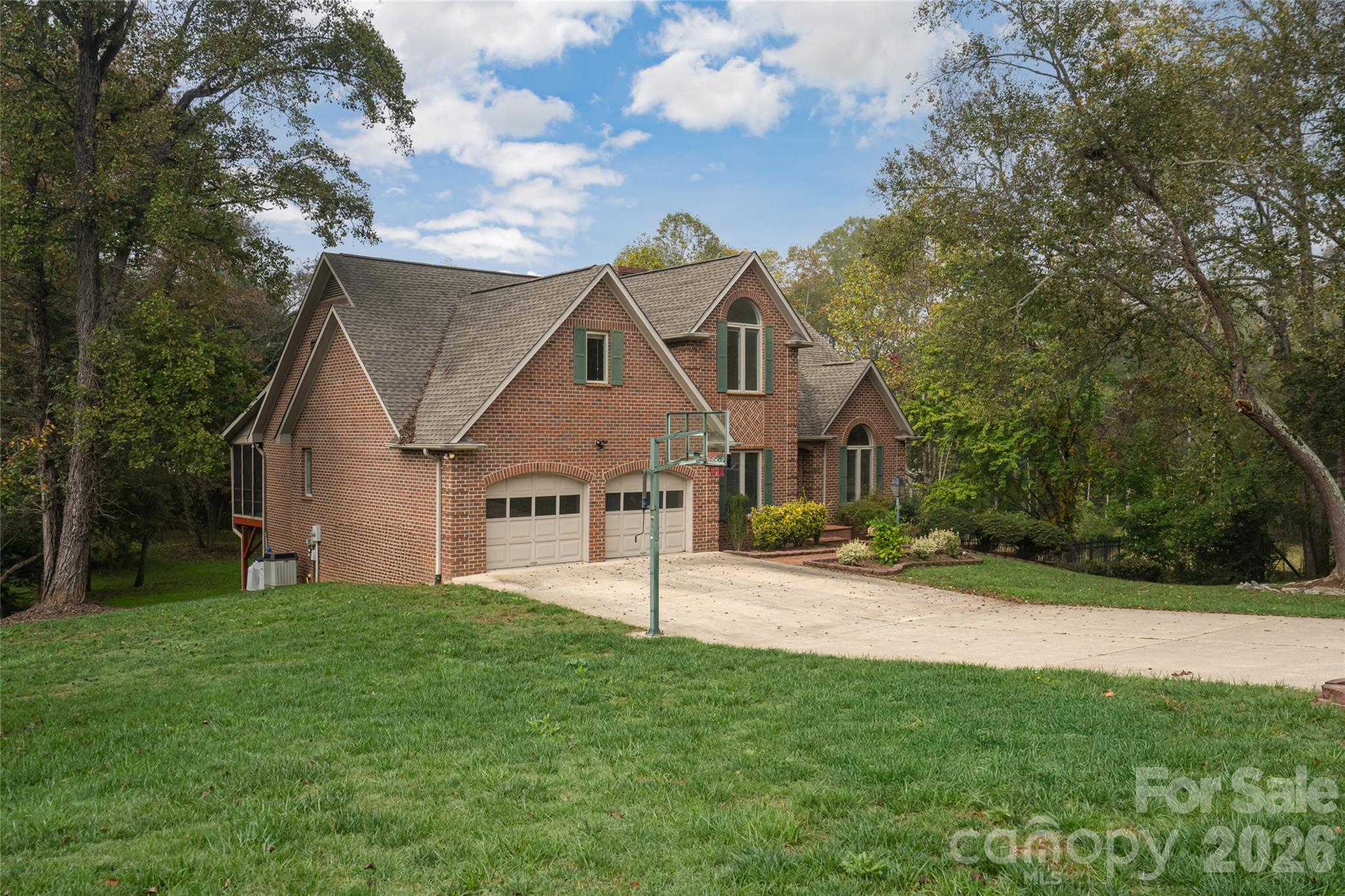 Single Family Residence at 4943 Elmhurst Drive NE, Hickory, photo 38 of 43