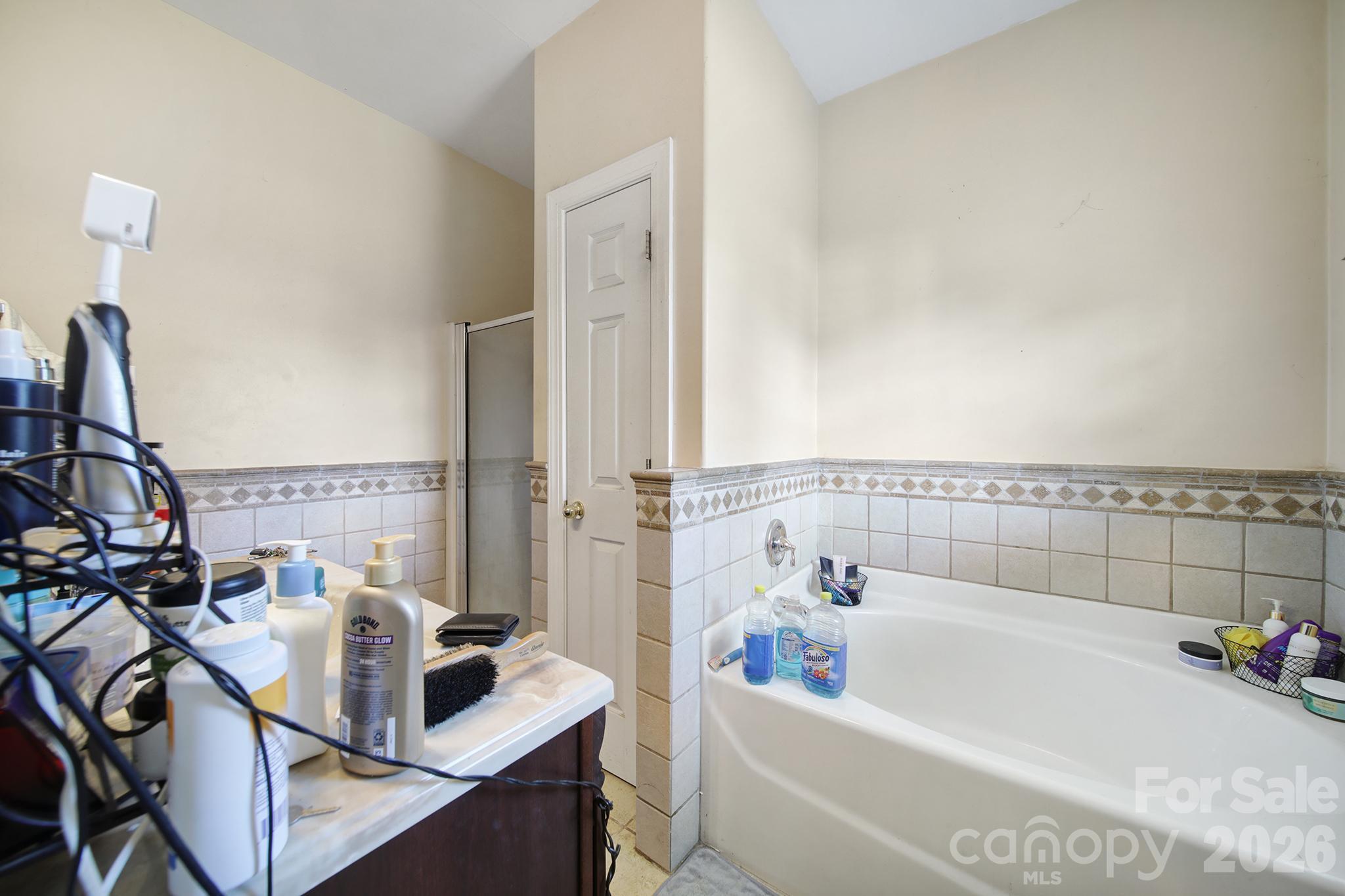 Single Family Residence at 6029 Timbertop Lane, Charlotte, photo 12 of 32