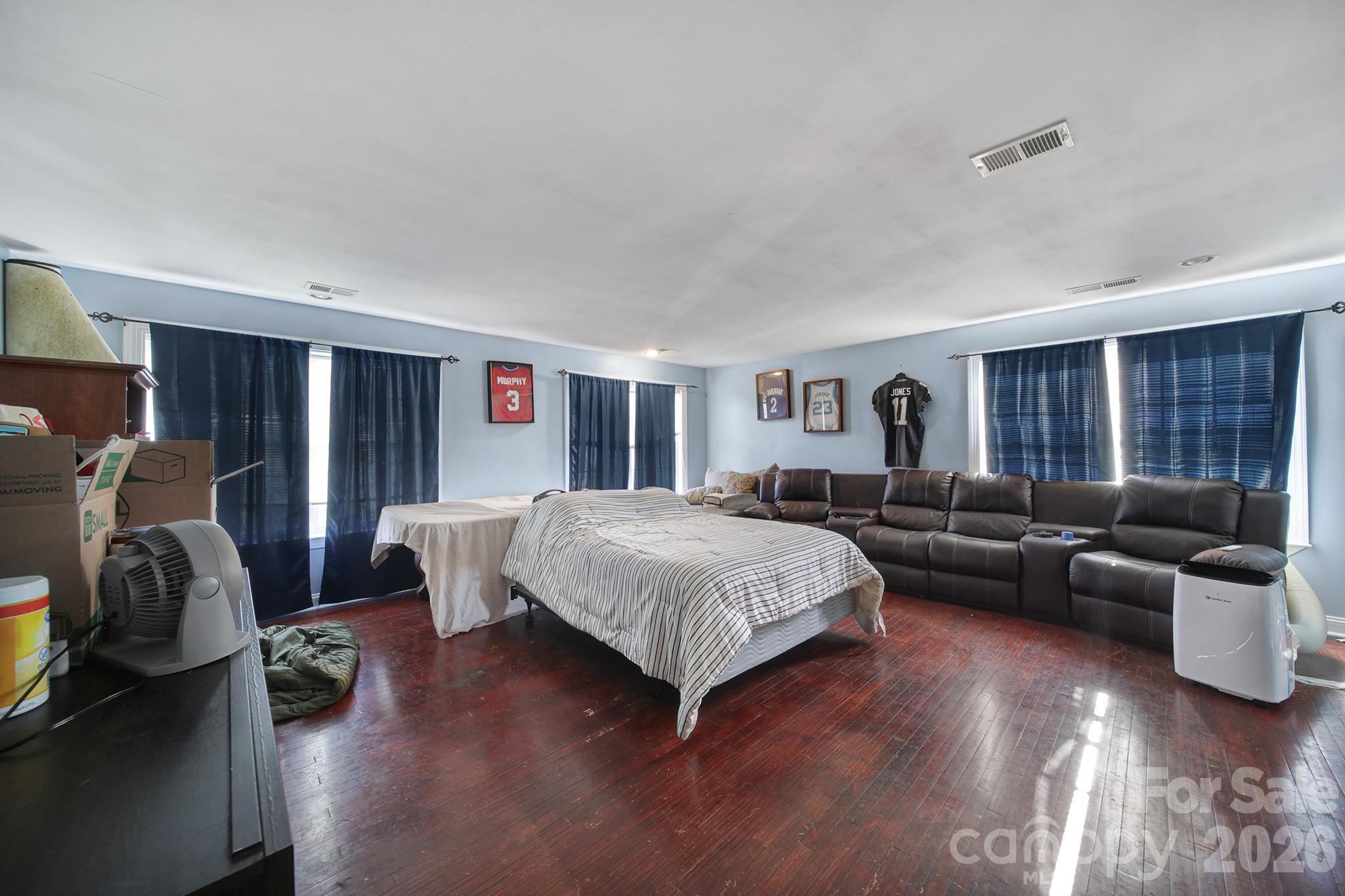 Single Family Residence at 6029 Timbertop Lane, Charlotte, photo 14 of 32