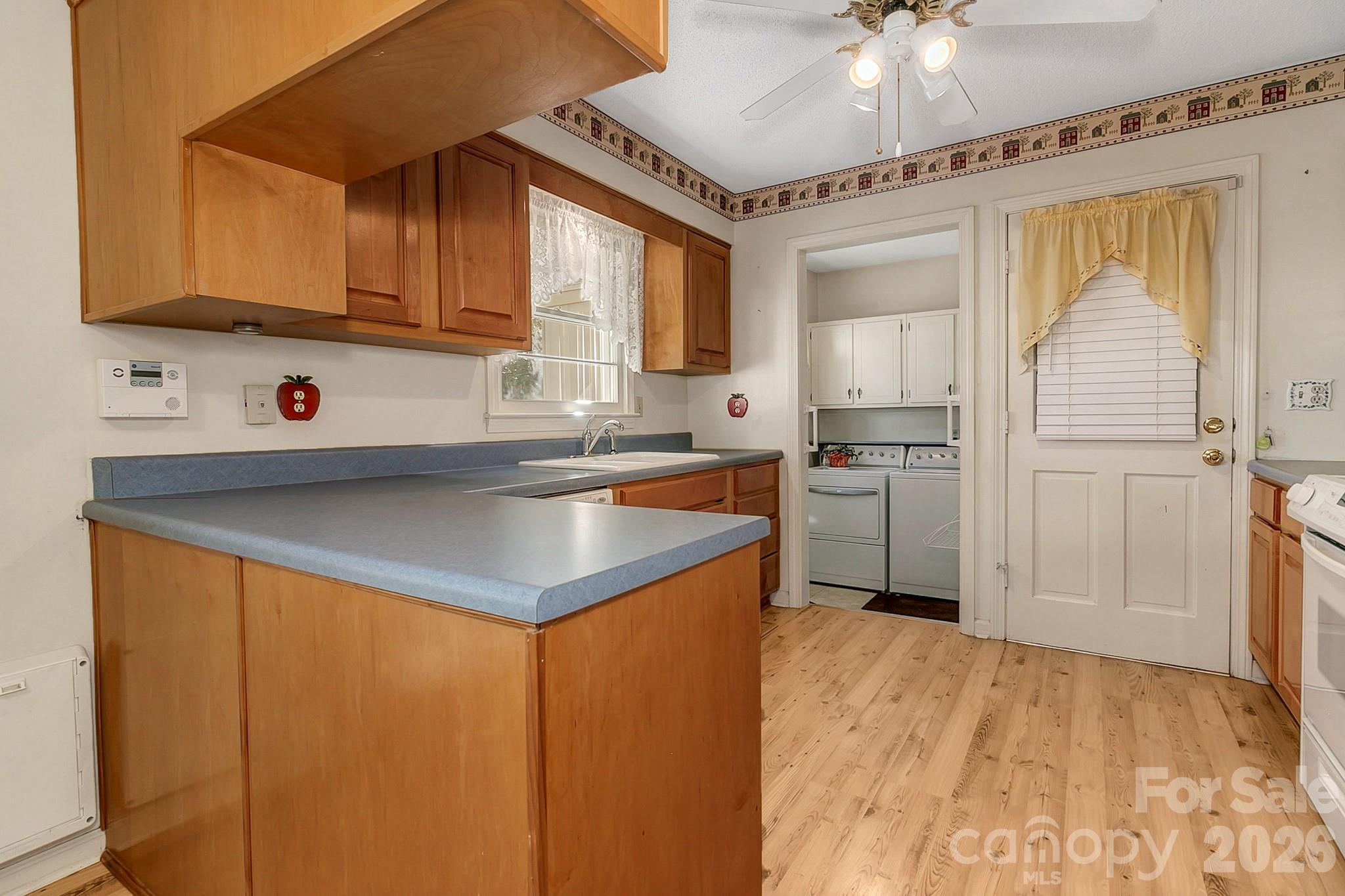 Kitchen w/window over sink & ceiling fan - 1 Dewberry Drive, Hendersonville