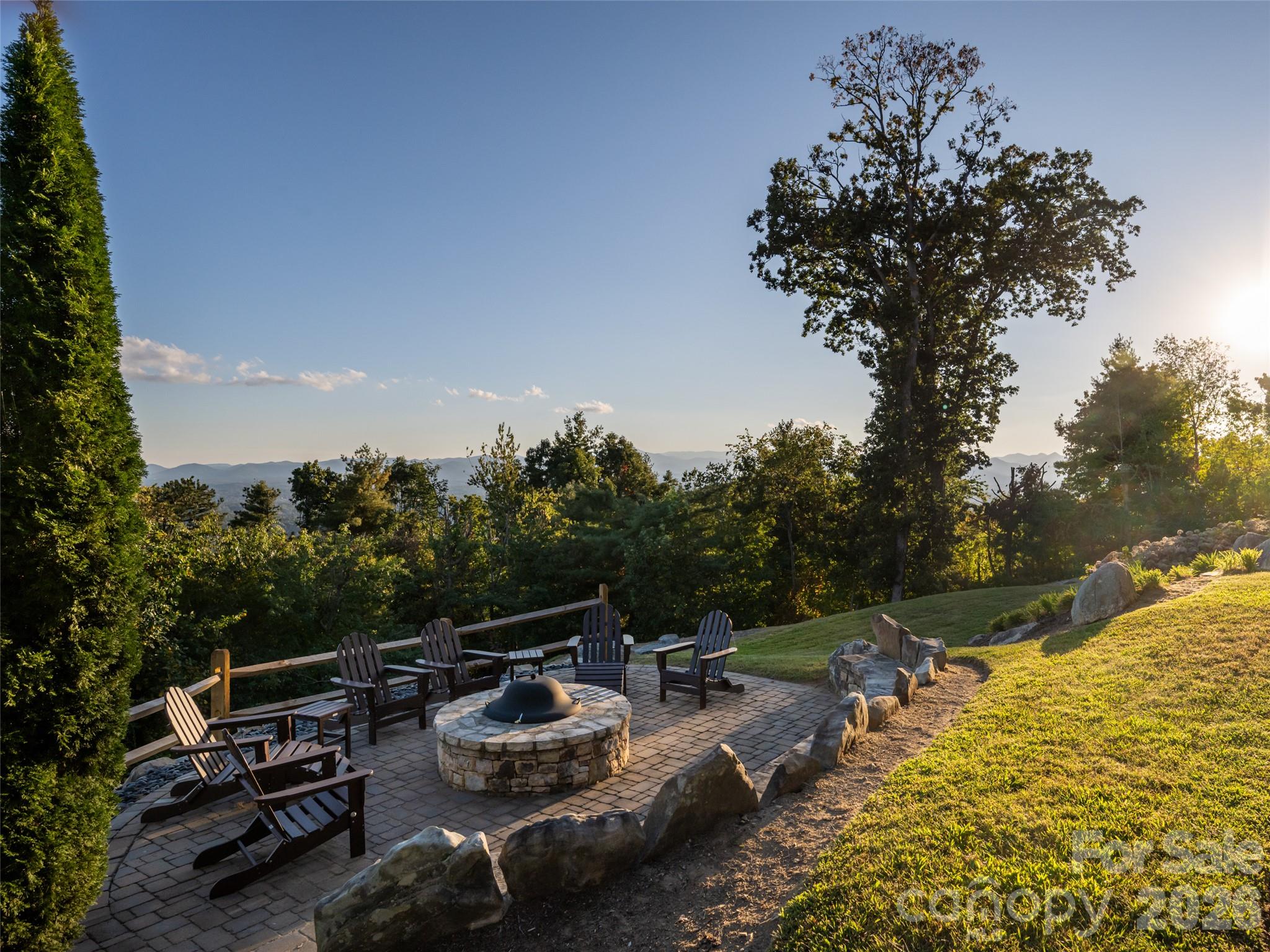Single Family Residence at 637 Altamont View, Asheville, photo 41 of 48