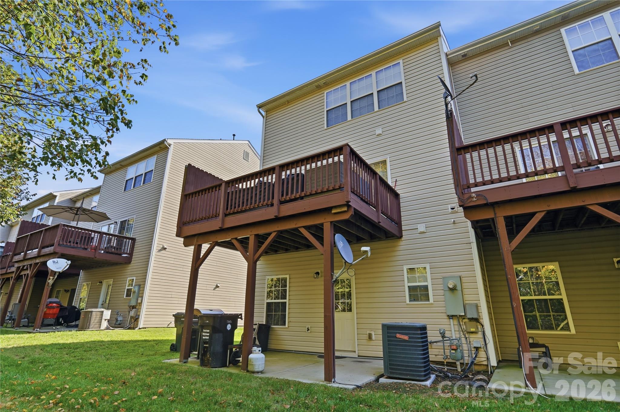 Townhouse at 9808 Walkers Glen Drive NW, Concord, photo 12 of 13