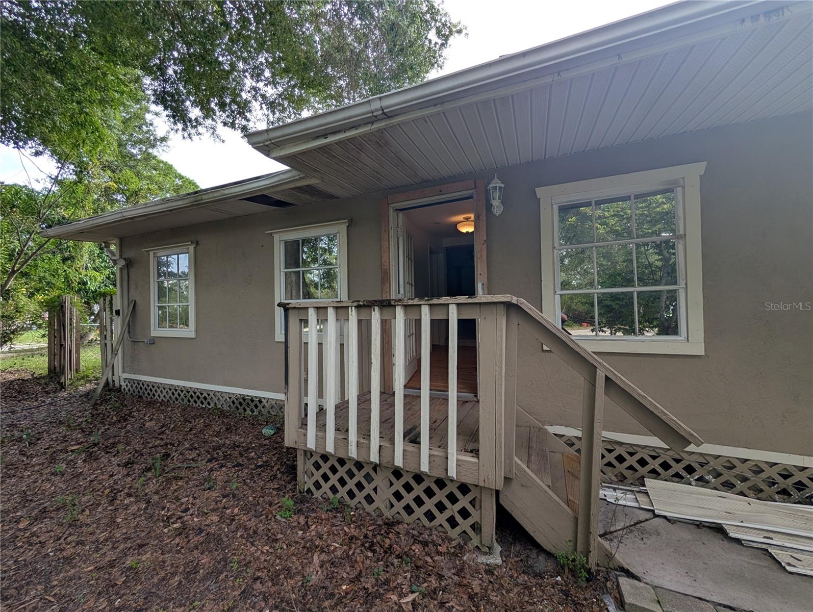 6090 HIDEAWAY PL