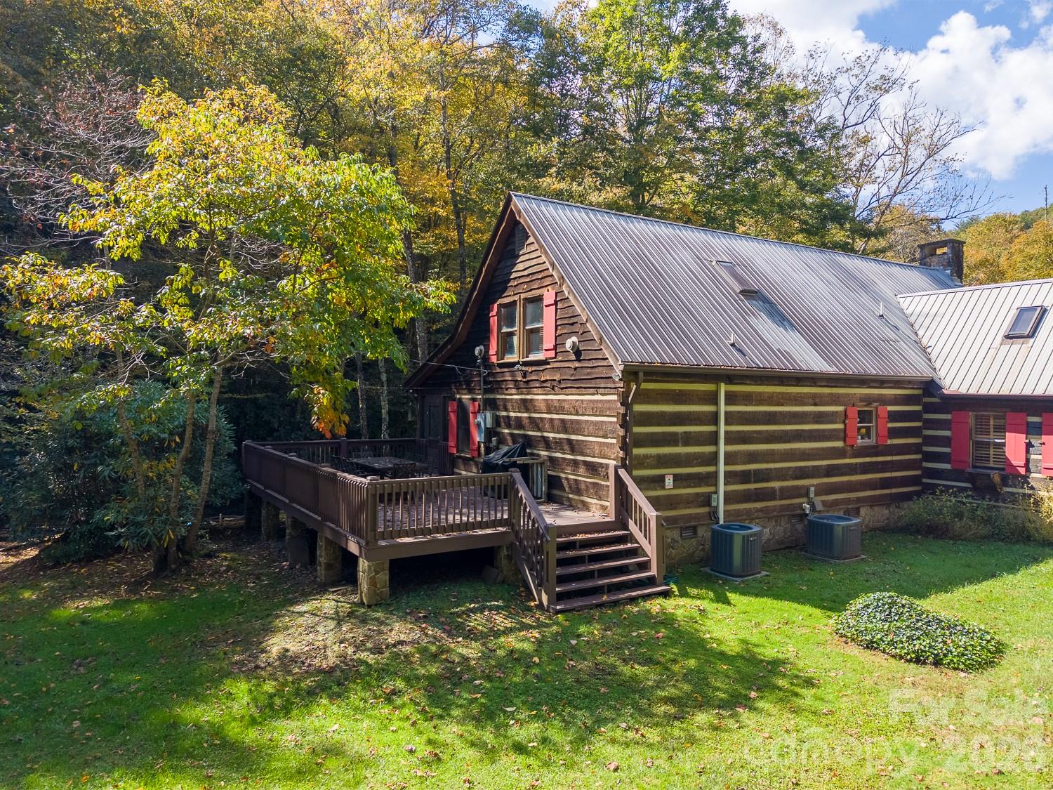 Side Deck - 7810 Little Snowbird Road, Robbinsville