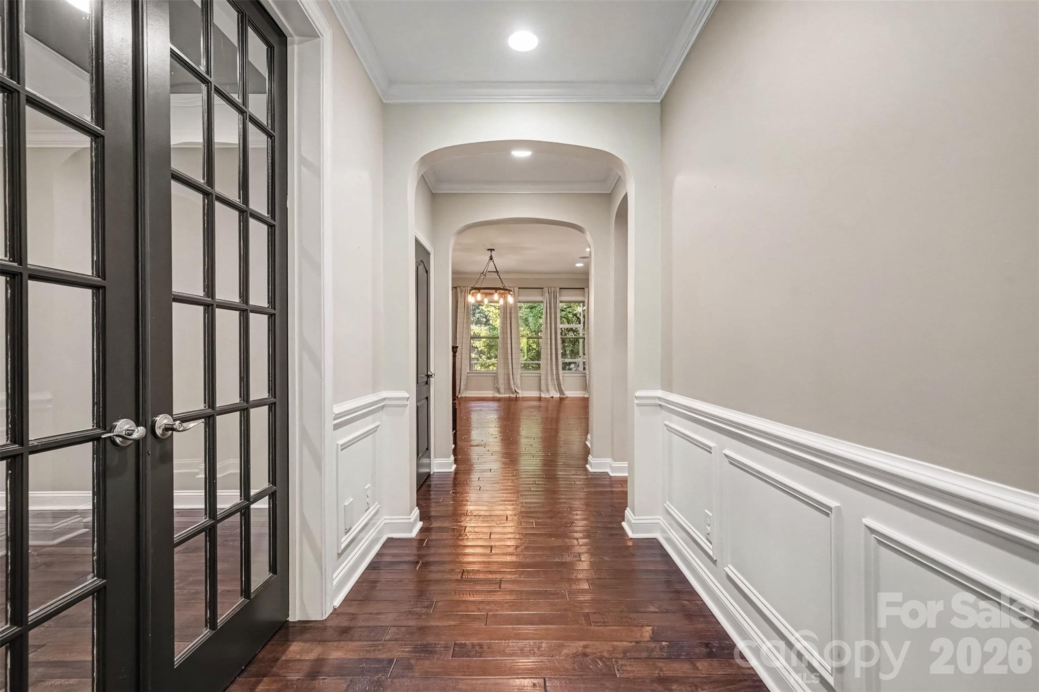 Single Family Residence at 12609 Burr Oak Lane, Charlotte, photo 4 of 48