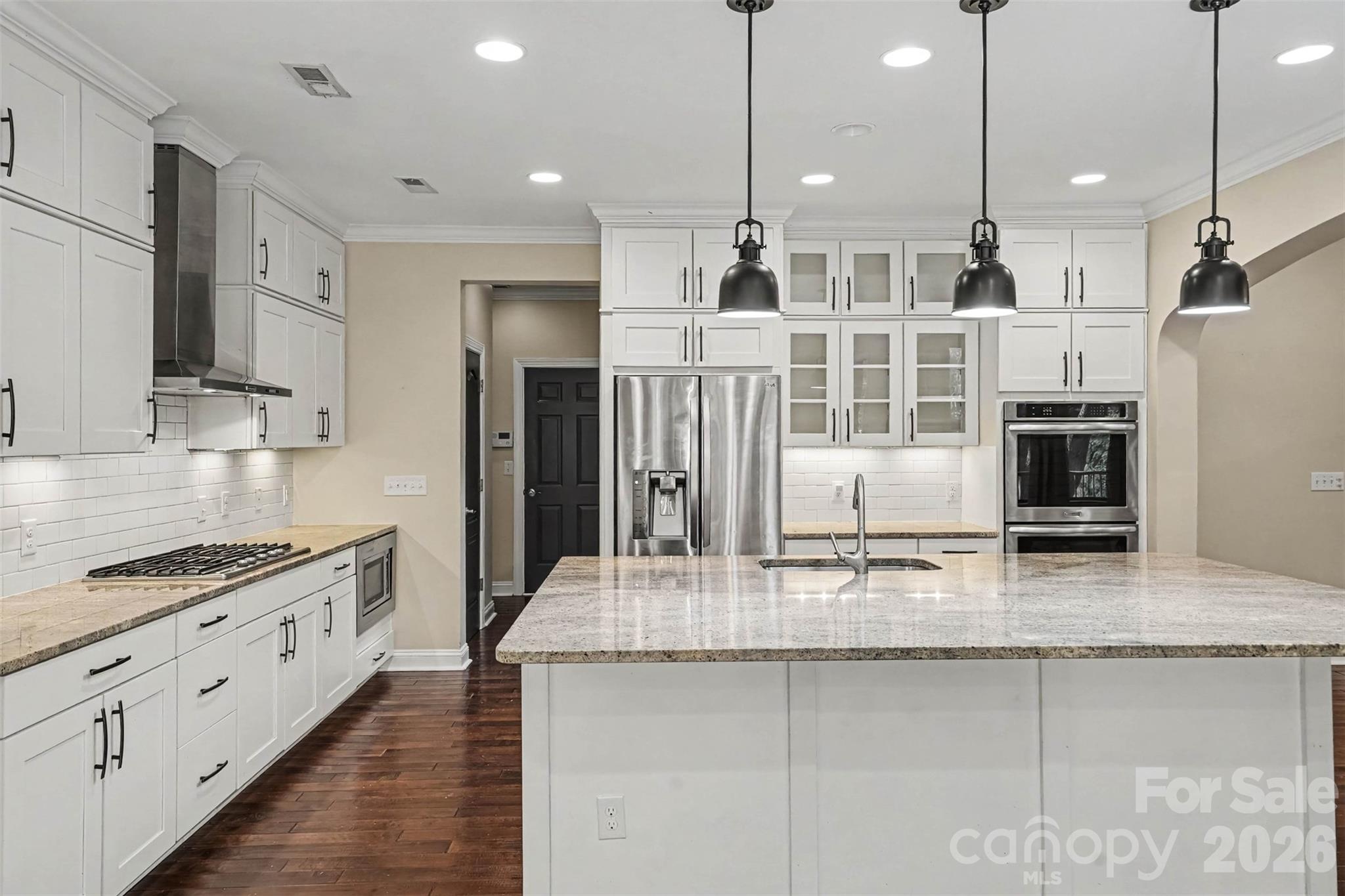 Single Family Residence at 12609 Burr Oak Lane, Charlotte, photo 11 of 48