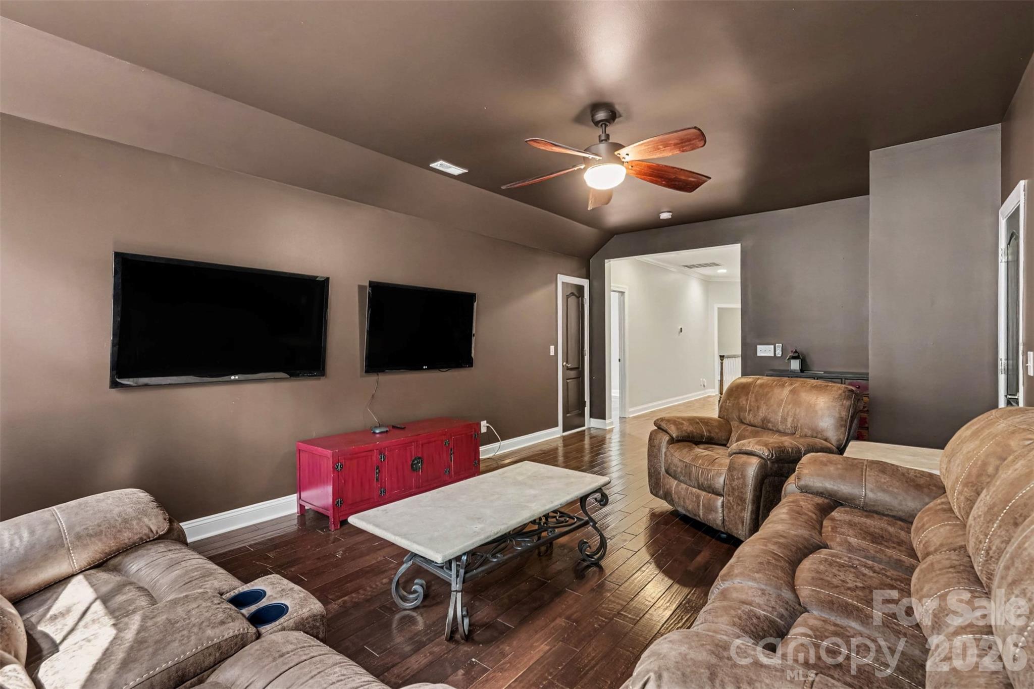 Single Family Residence at 12609 Burr Oak Lane, Charlotte, photo 28 of 48