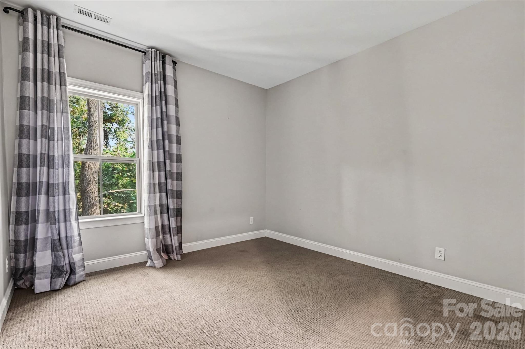 Single Family Residence at 12609 Burr Oak Lane, Charlotte, photo 30 of 48