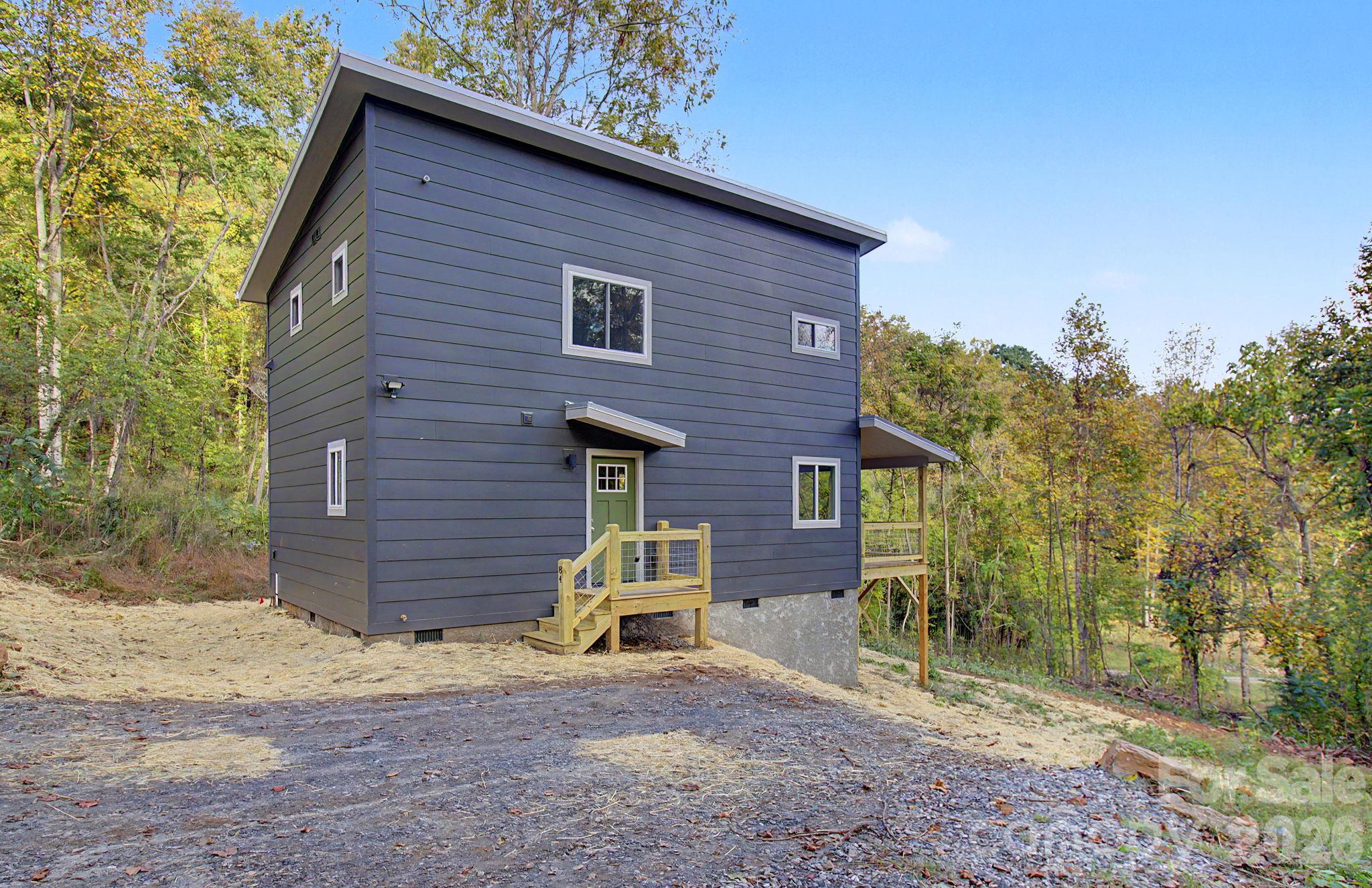 Single Family Residence at 84 Skip Stone Road, Asheville, photo 6 of 49