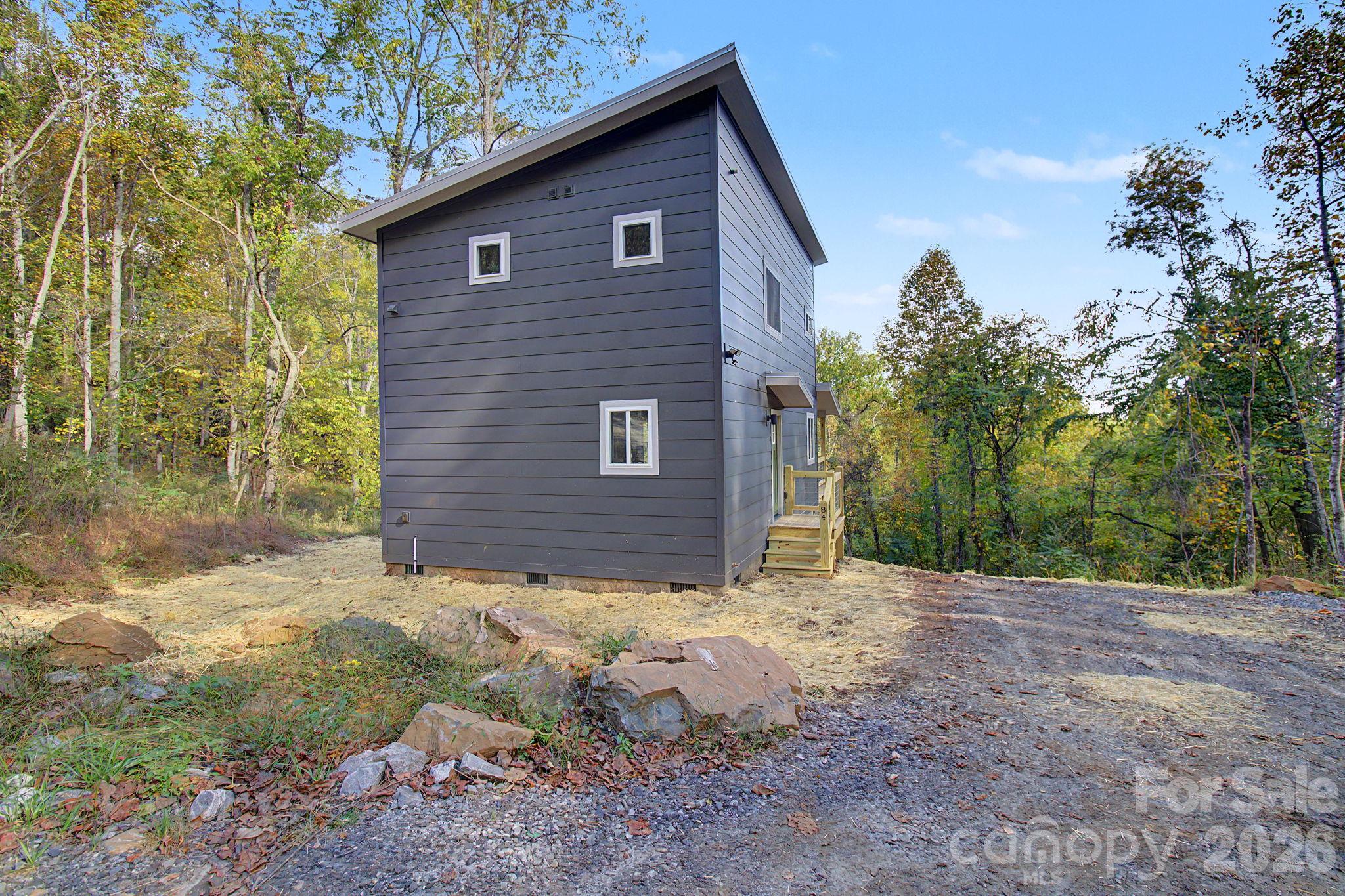 Single Family Residence at 84 Skip Stone Road, Asheville, photo 7 of 49
