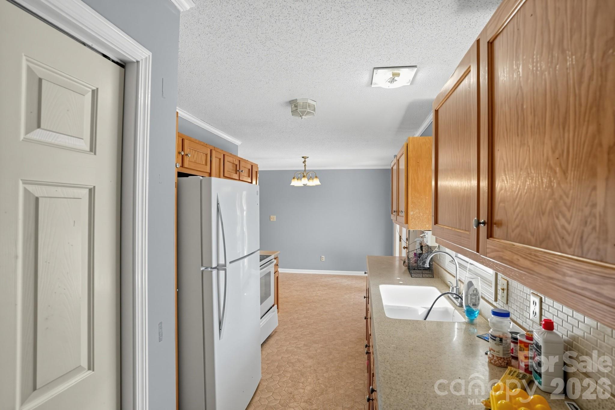 Single Family Residence at 3033 26th Street Lane, Hickory, photo 9 of 30