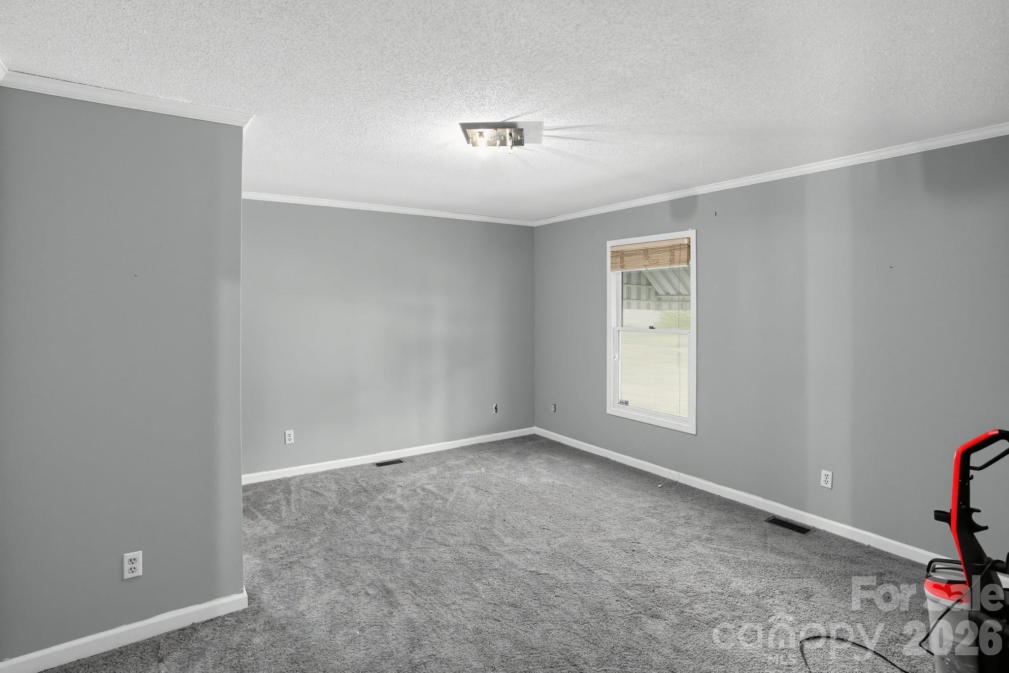 Single Family Residence at 3033 26th Street Lane, Hickory, photo 15 of 30