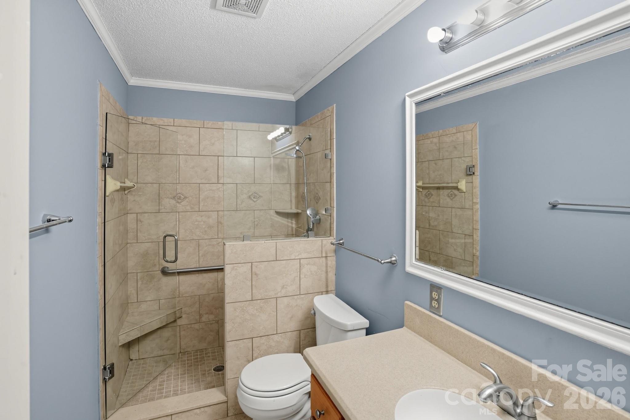 Single Family Residence at 3033 26th Street Lane, Hickory, photo 17 of 30