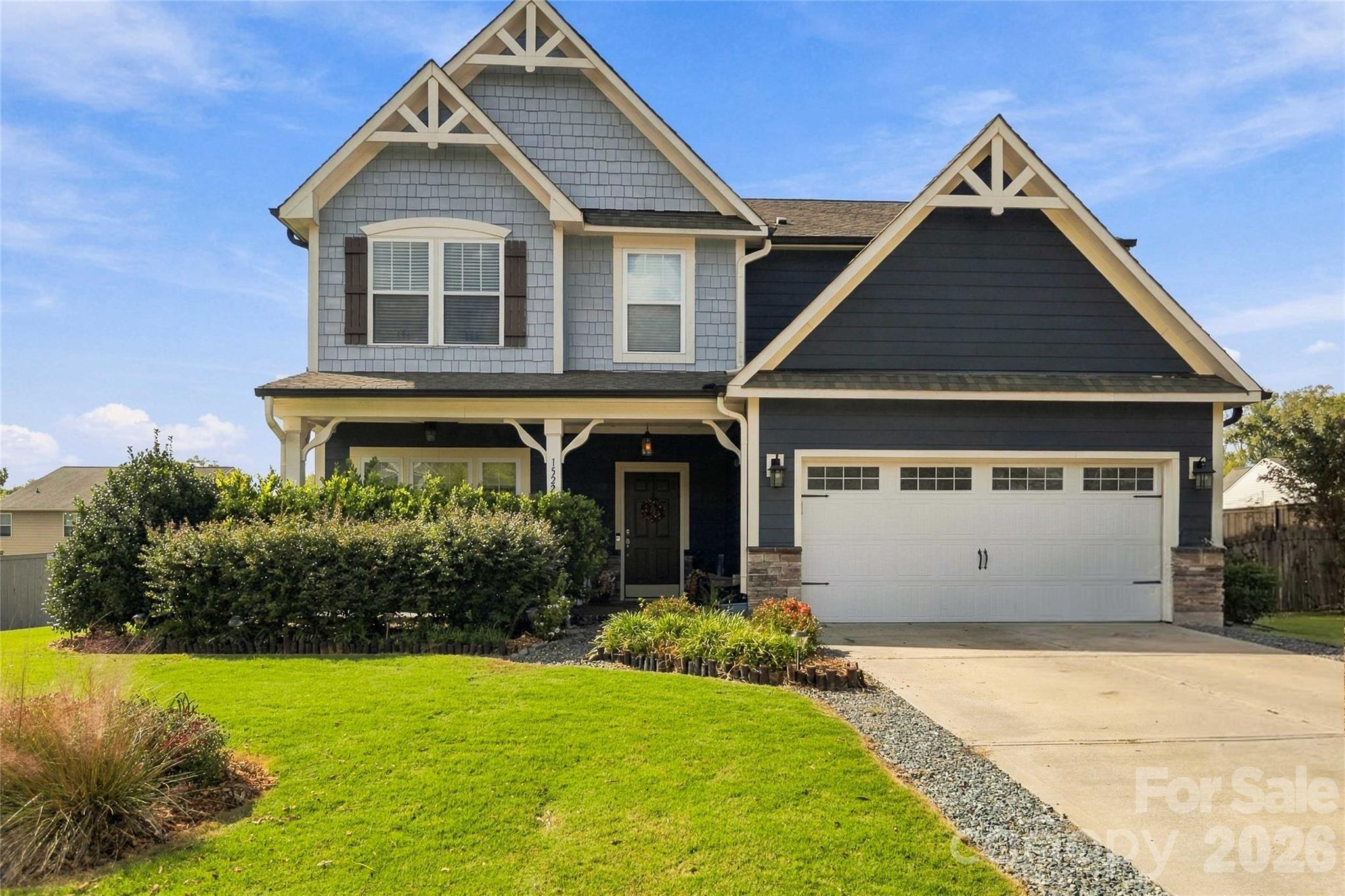 Single Family Residence at 15221 Kissimmee Lane, Mint Hill, photo 4 of 41