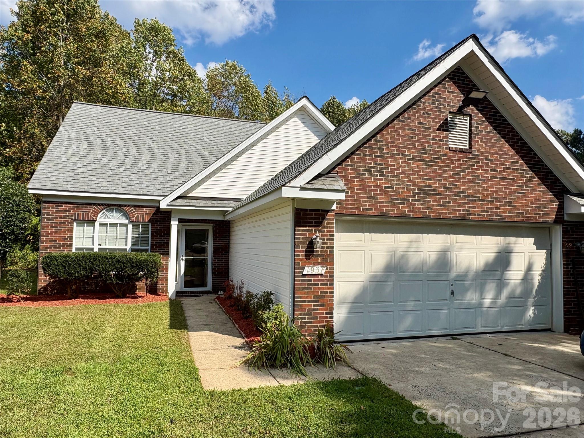 1937 Decatur Court