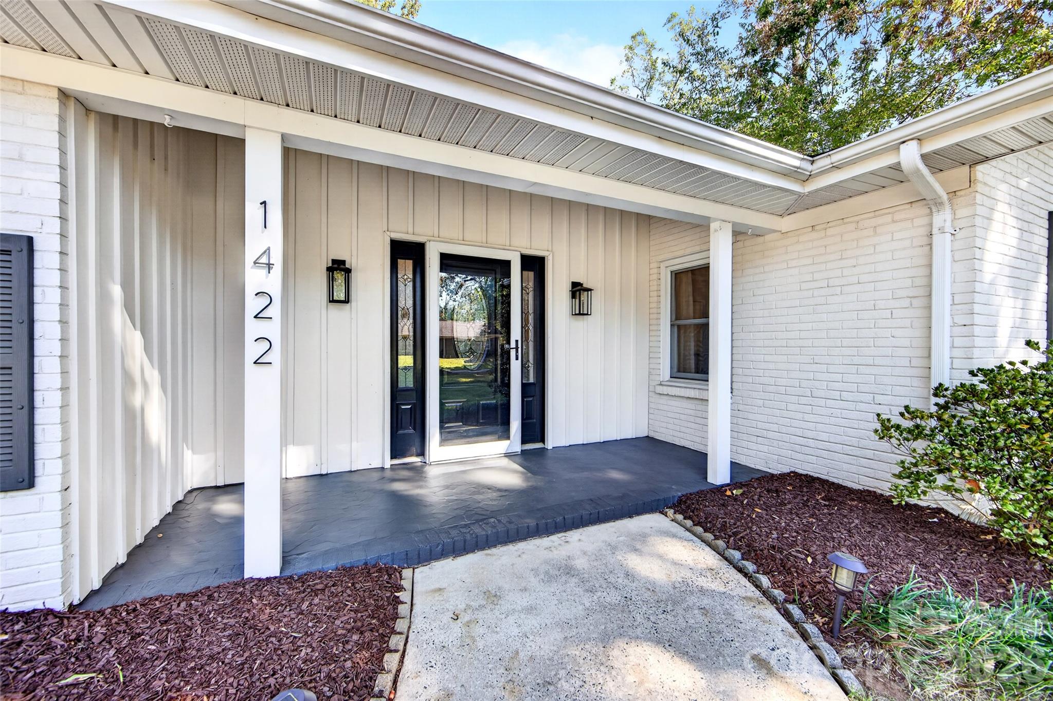 Single Family Residence at 1422 McIlroy Road, Charlotte, photo 2 of 36