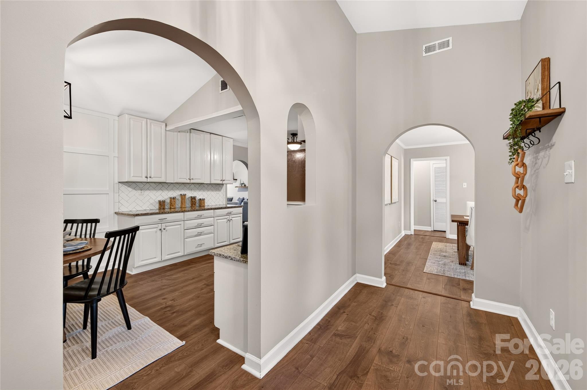Single Family Residence at 1422 McIlroy Road, Charlotte, photo 4 of 36