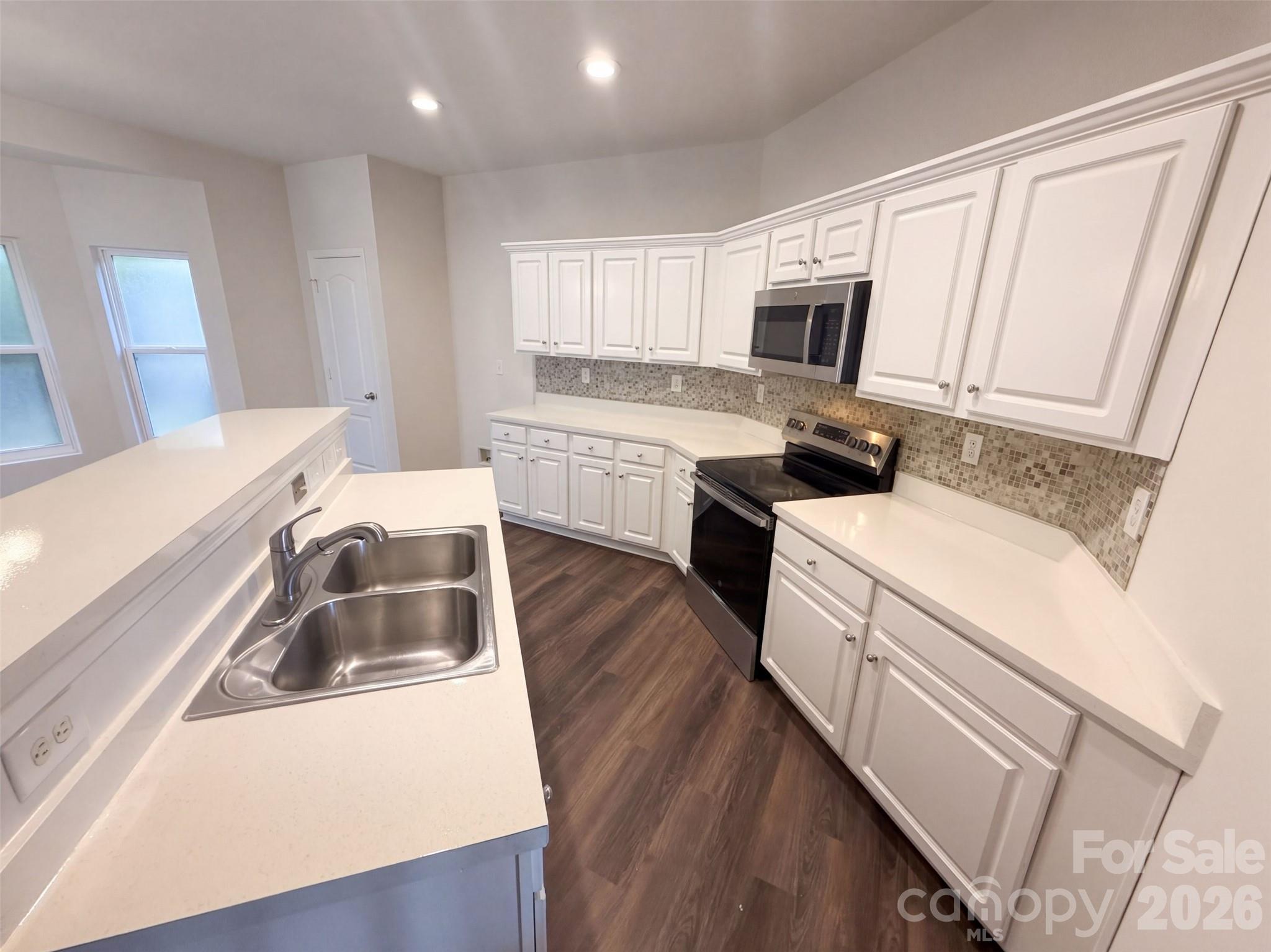 Single Family Residence at 5005 Manchineel Lane, Monroe, photo 8 of 21