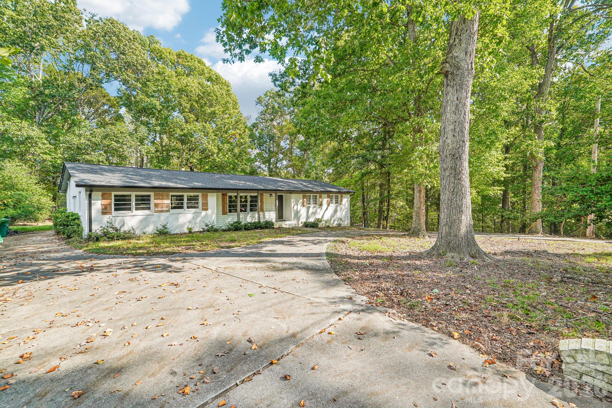 Single Family Residence at 1802 Hemlock Drive, Albemarle, photo 3 of 45