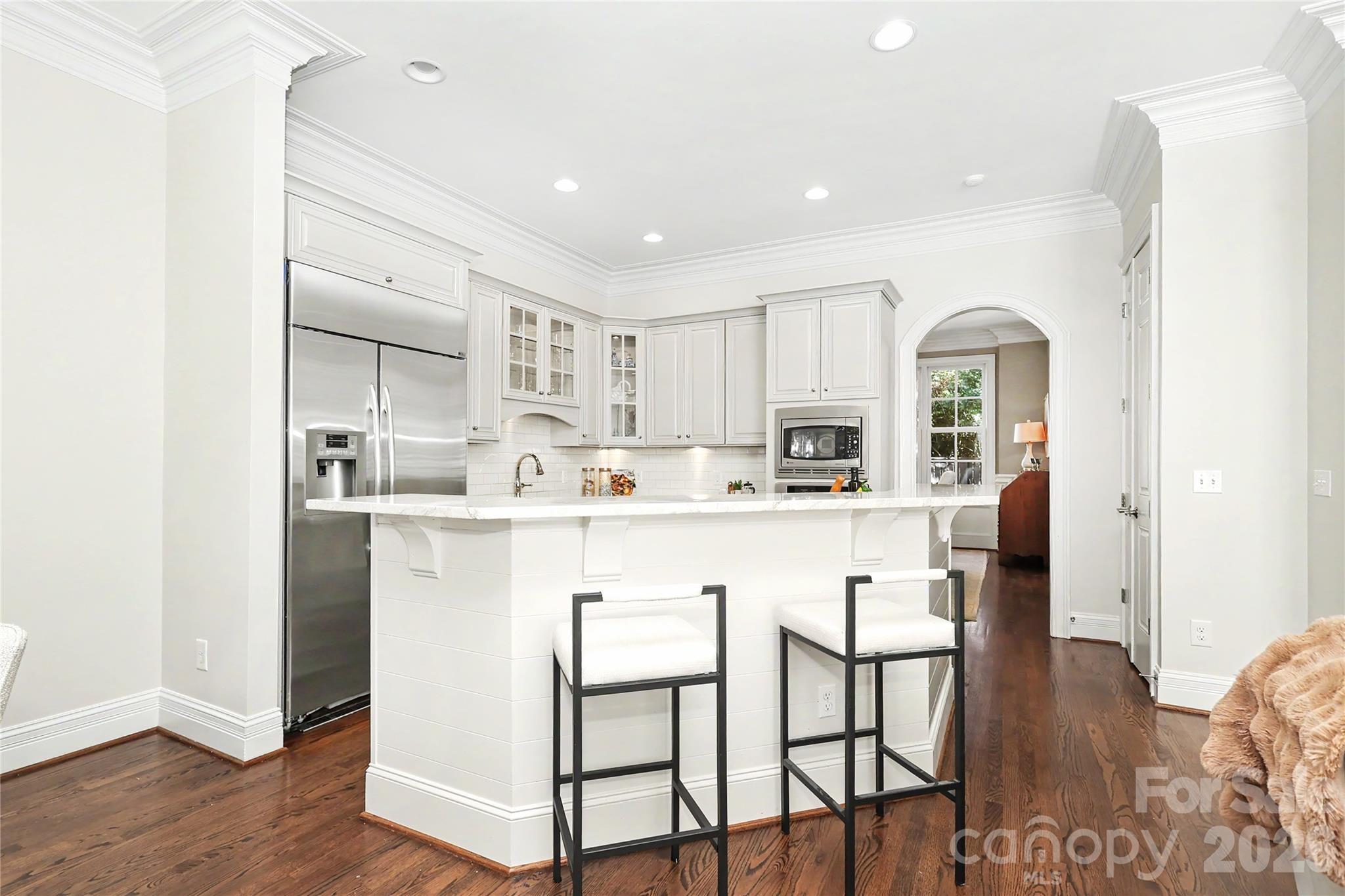 Townhouse at 2614 Chelsea Drive, Charlotte, photo 16 of 47