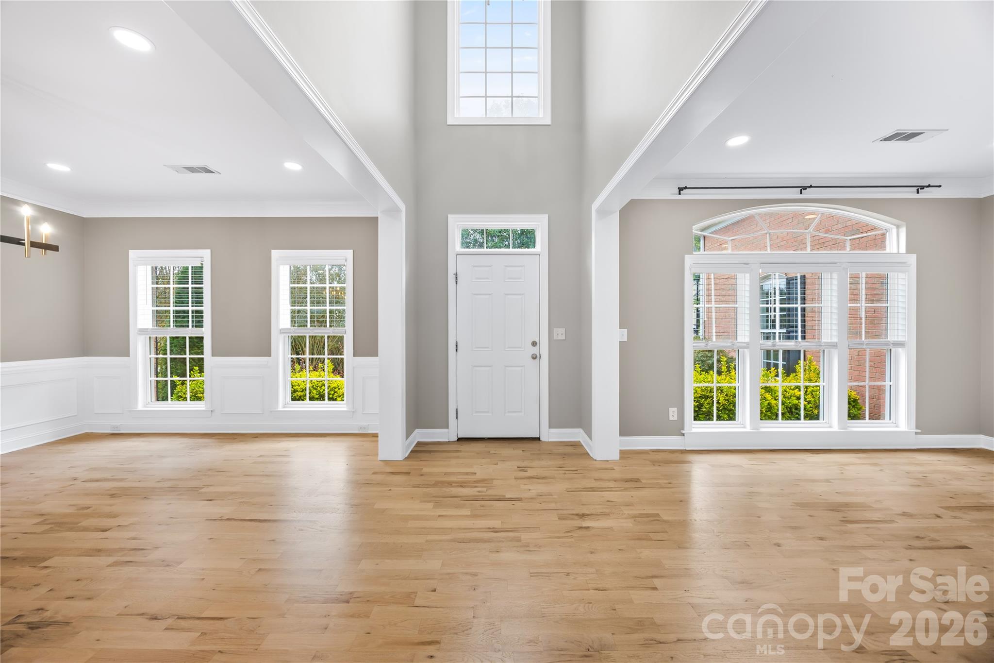 Single Family Residence at 2474 Green Point Lane, Denver, photo 12 of 80