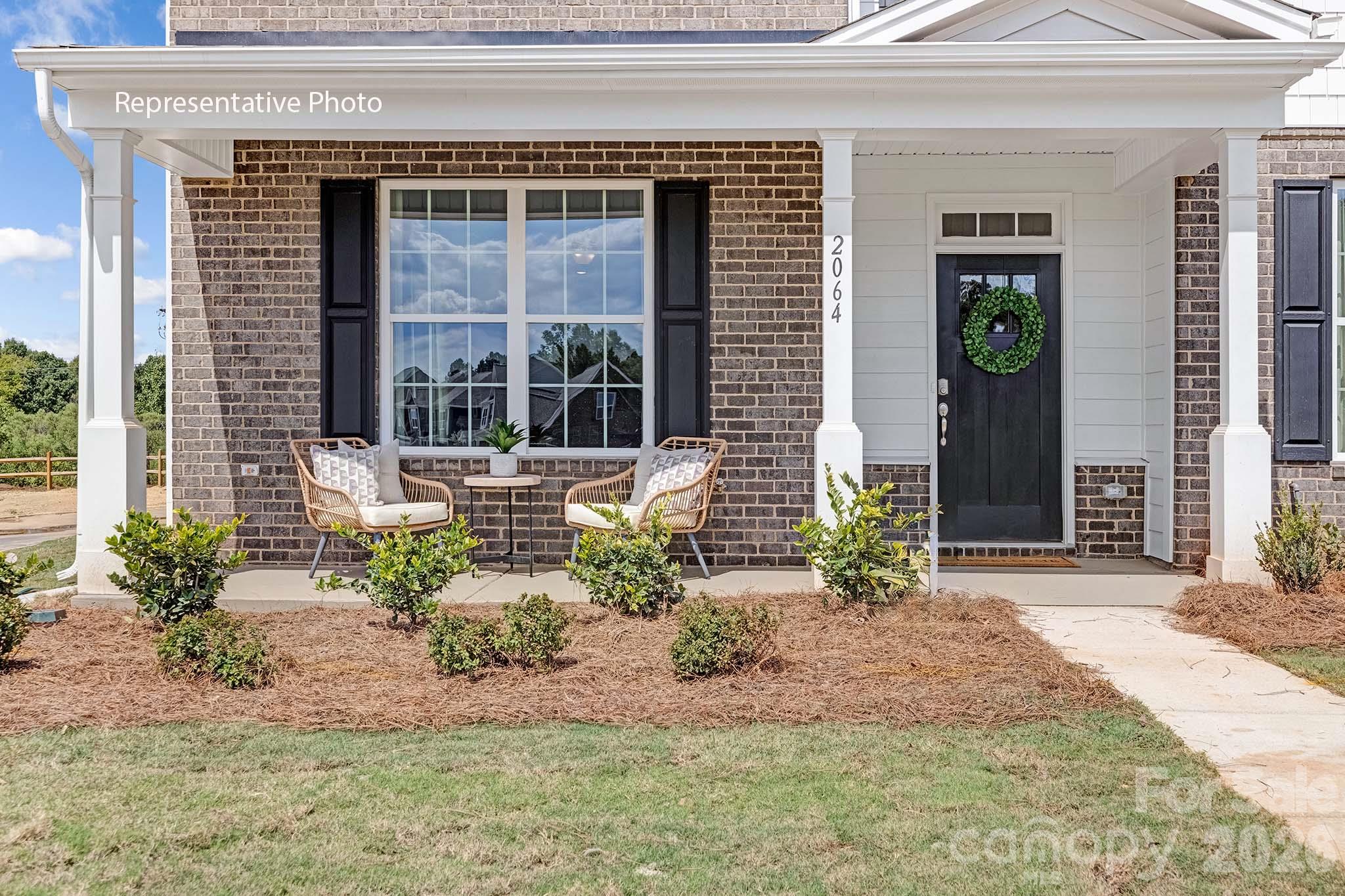 Townhouse at 583 W Park Avenue, Mooresville, photo 3 of 24
