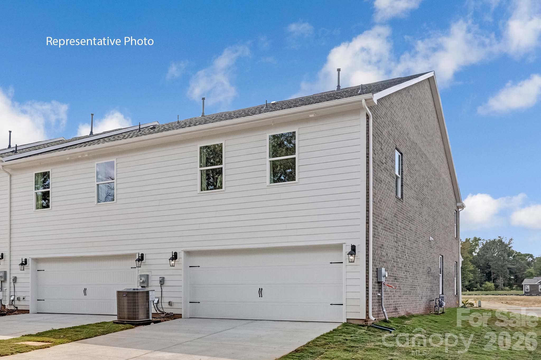 Townhouse at 583 W Park Avenue, Mooresville, photo 23 of 24