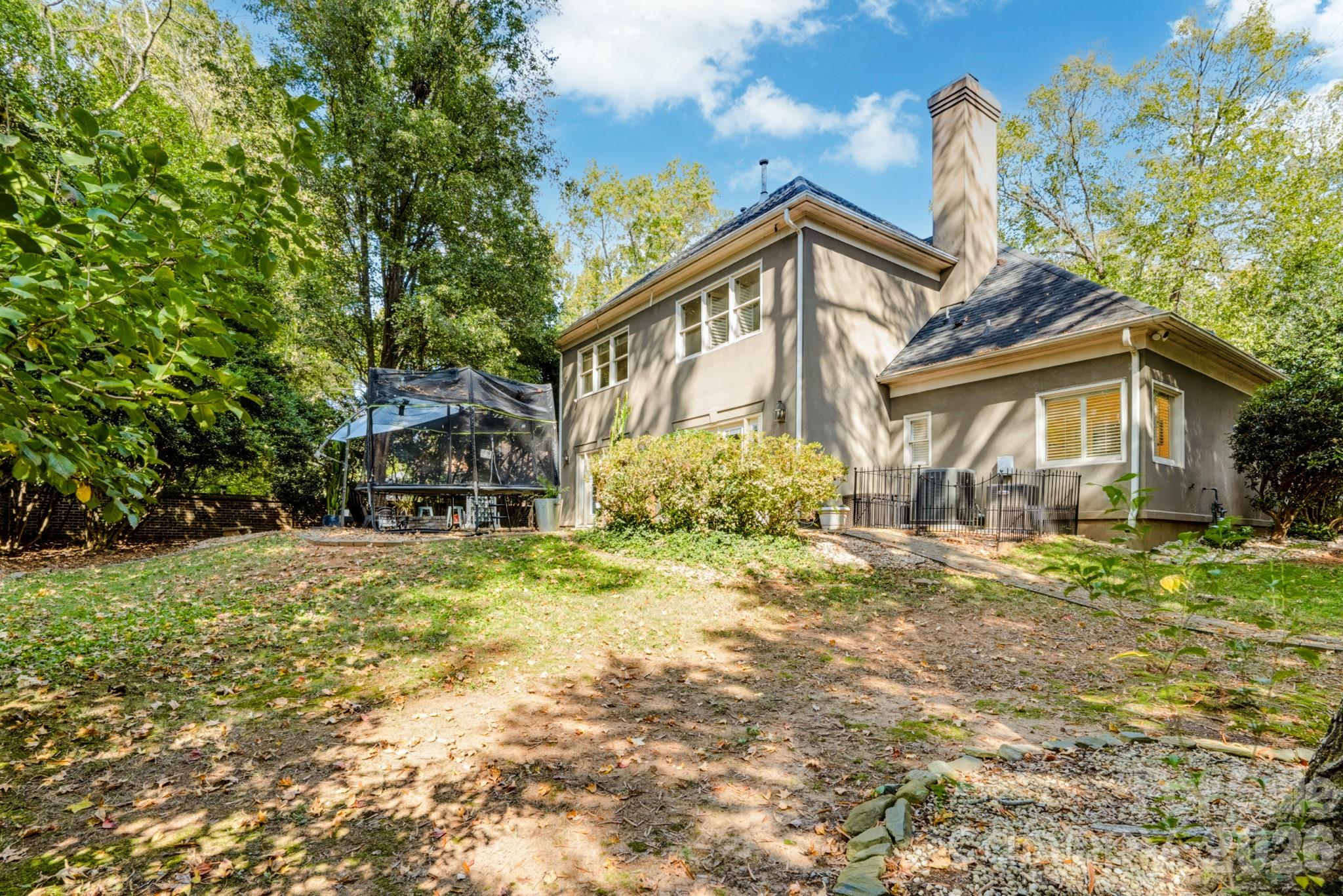 Single Family Residence at 7201 Charter Brook Drive, Charlotte, photo 37 of 46