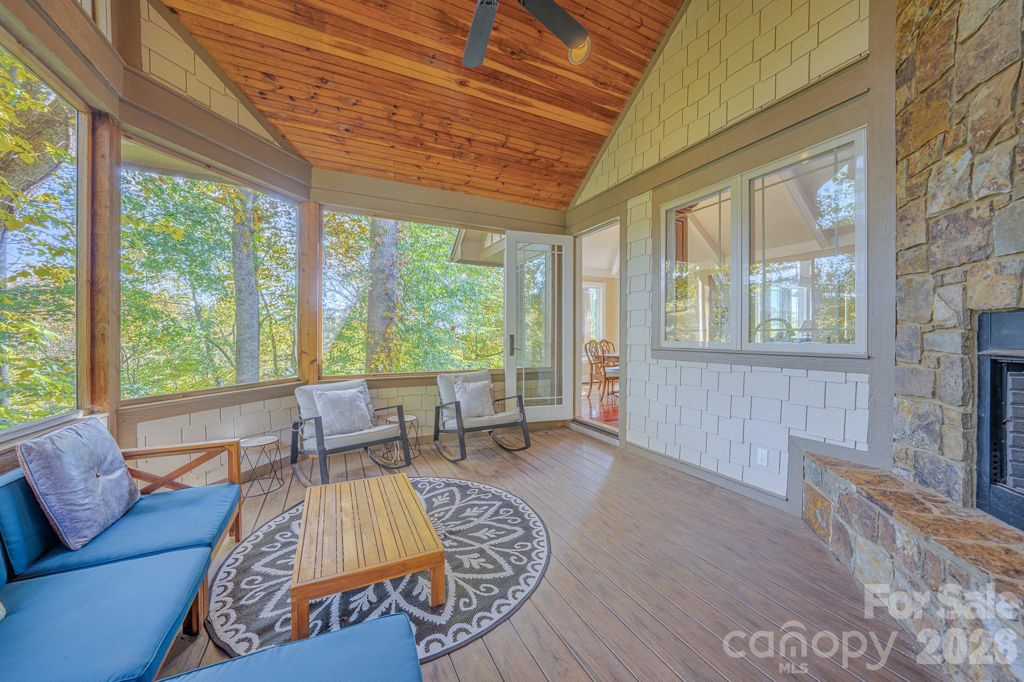 Single Family Residence at 46 North Ridge Lane, Newland, photo 13 of 41