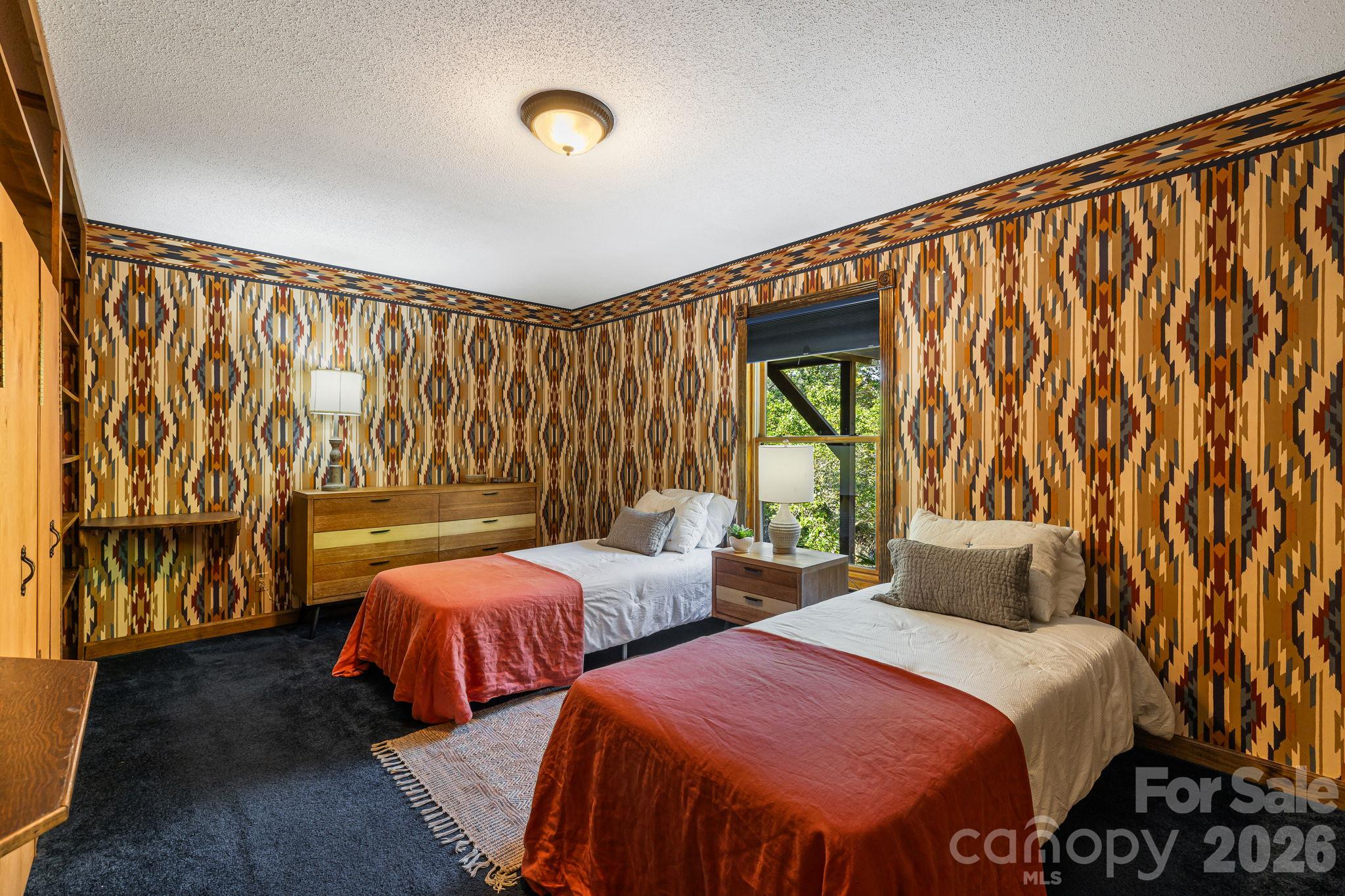 Second Guest Bedroom main level - 104 Paramount Drive, Leicester
