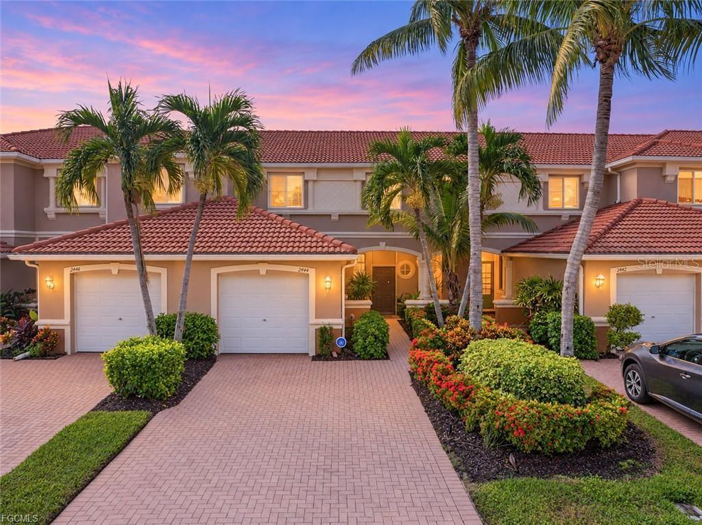 2444 LAURENTINA LN